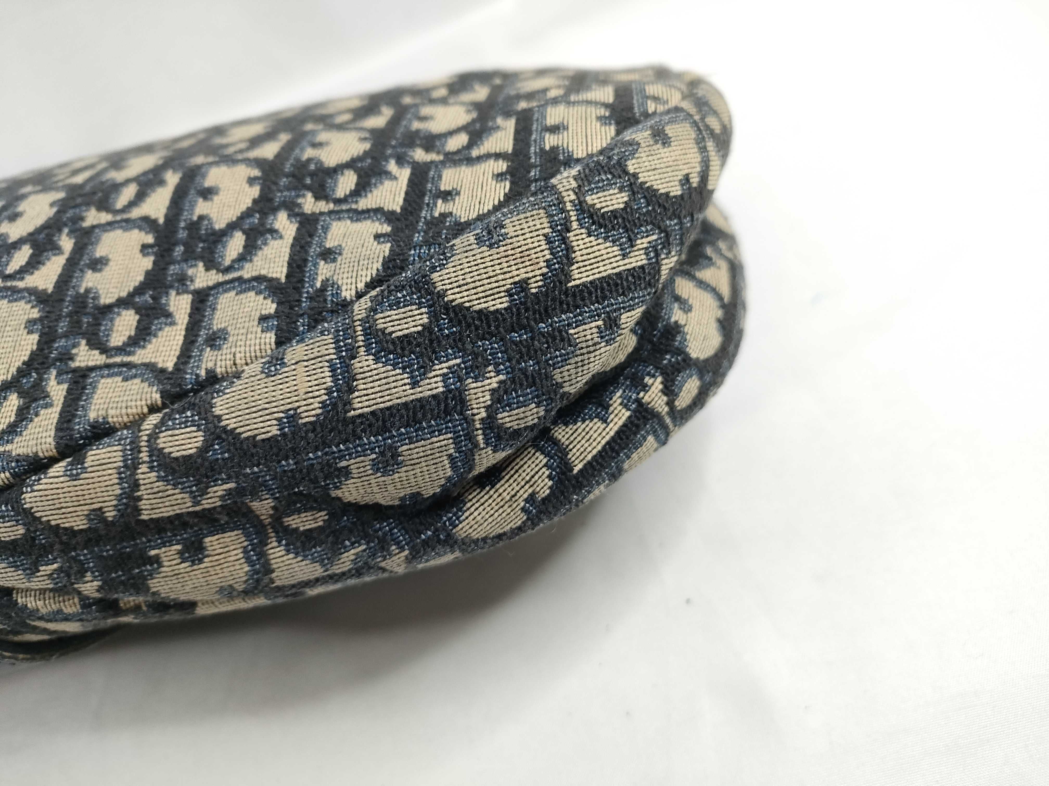 Trotter Canvas Flap Shoulder Bag in Navy