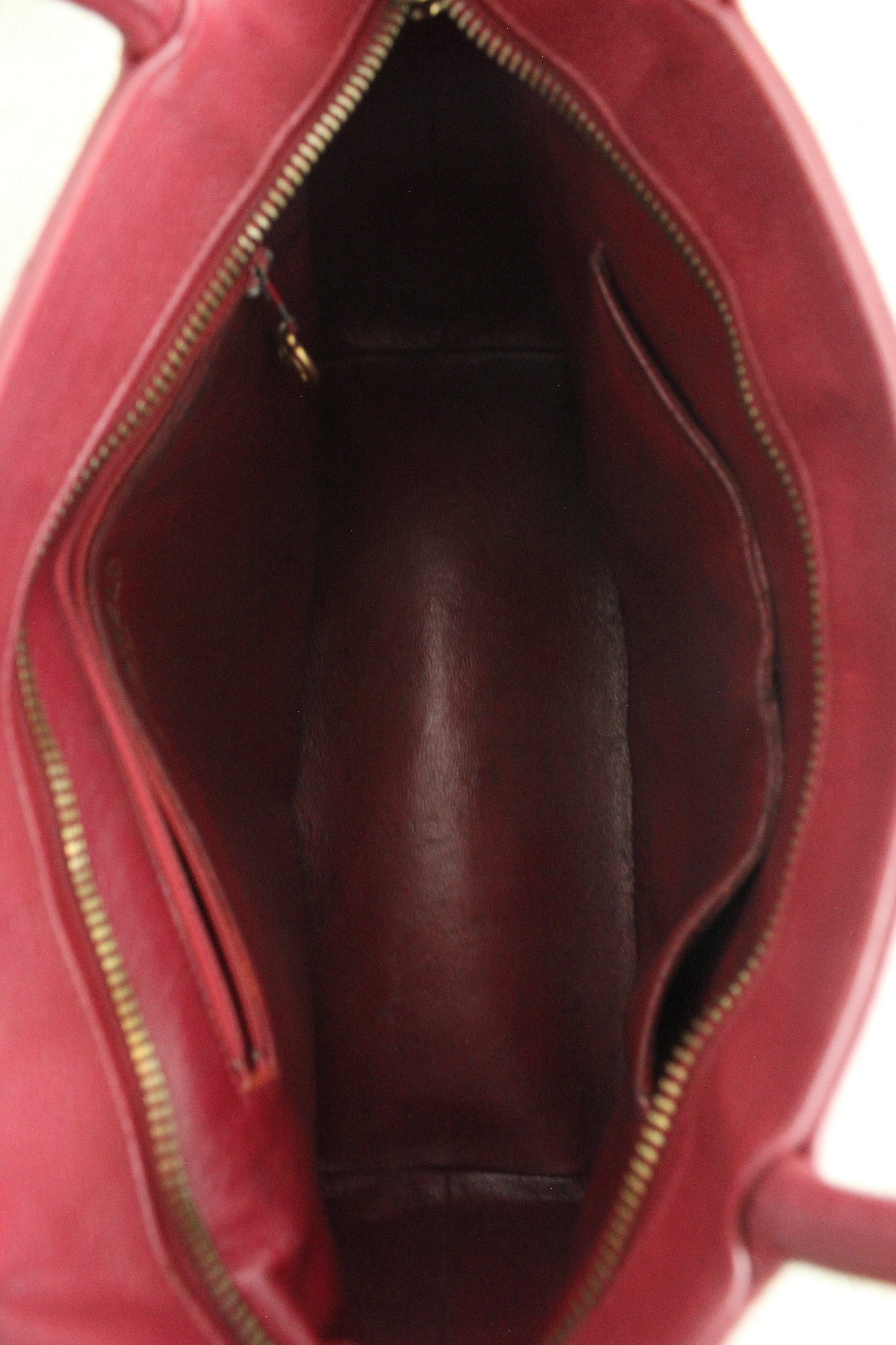2000-2002 Medallion Tote Caviar in Burgundy Red