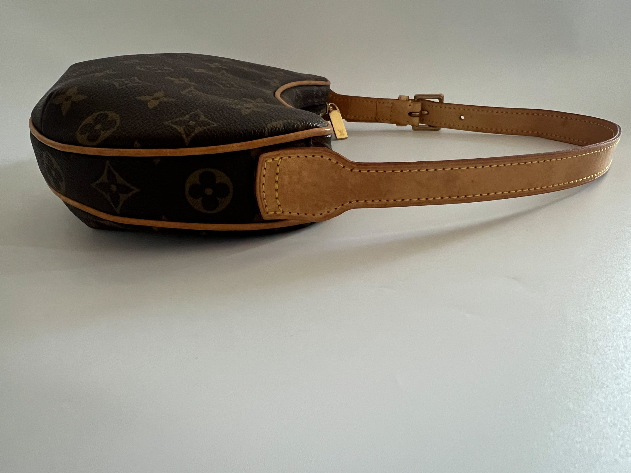 Monogram Croissant PM M51510 serial AS0026