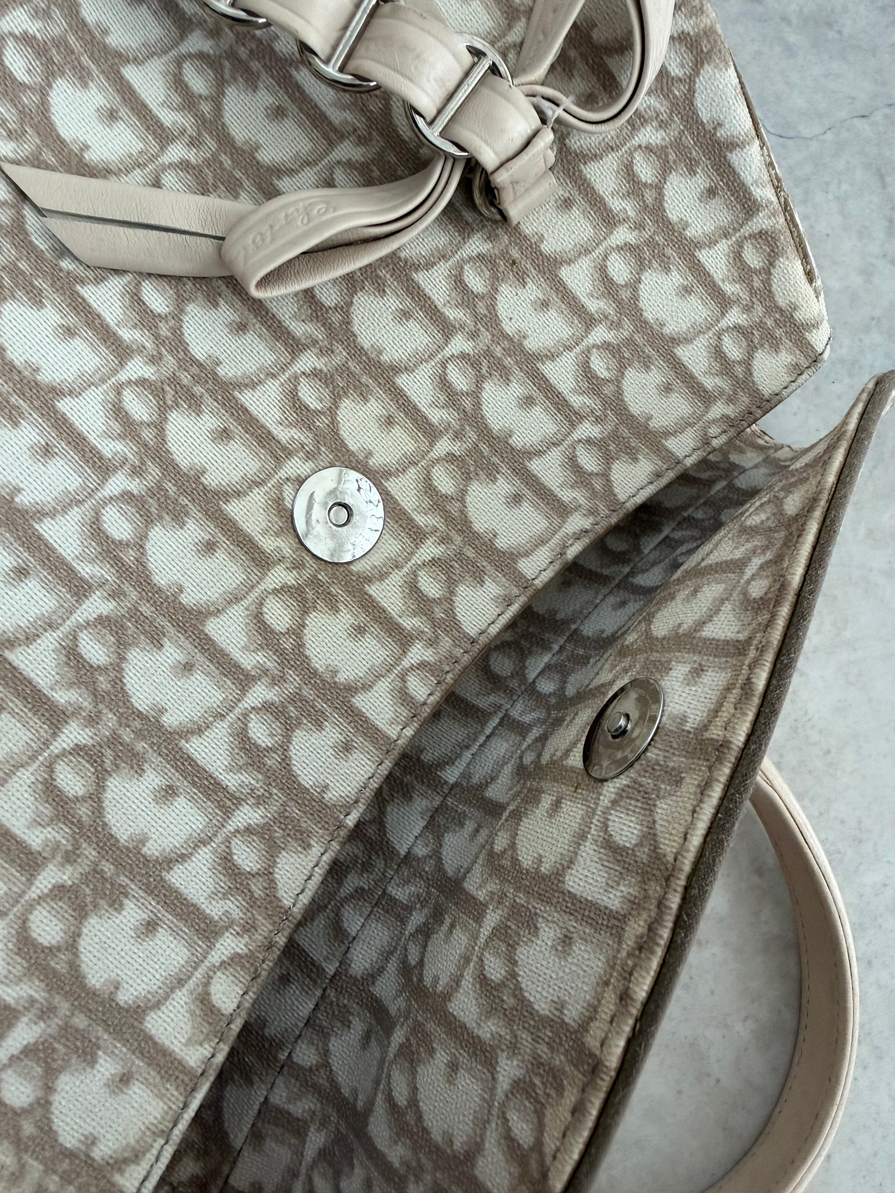 Romantique Trotter Canvas Handbag Beige Y2K