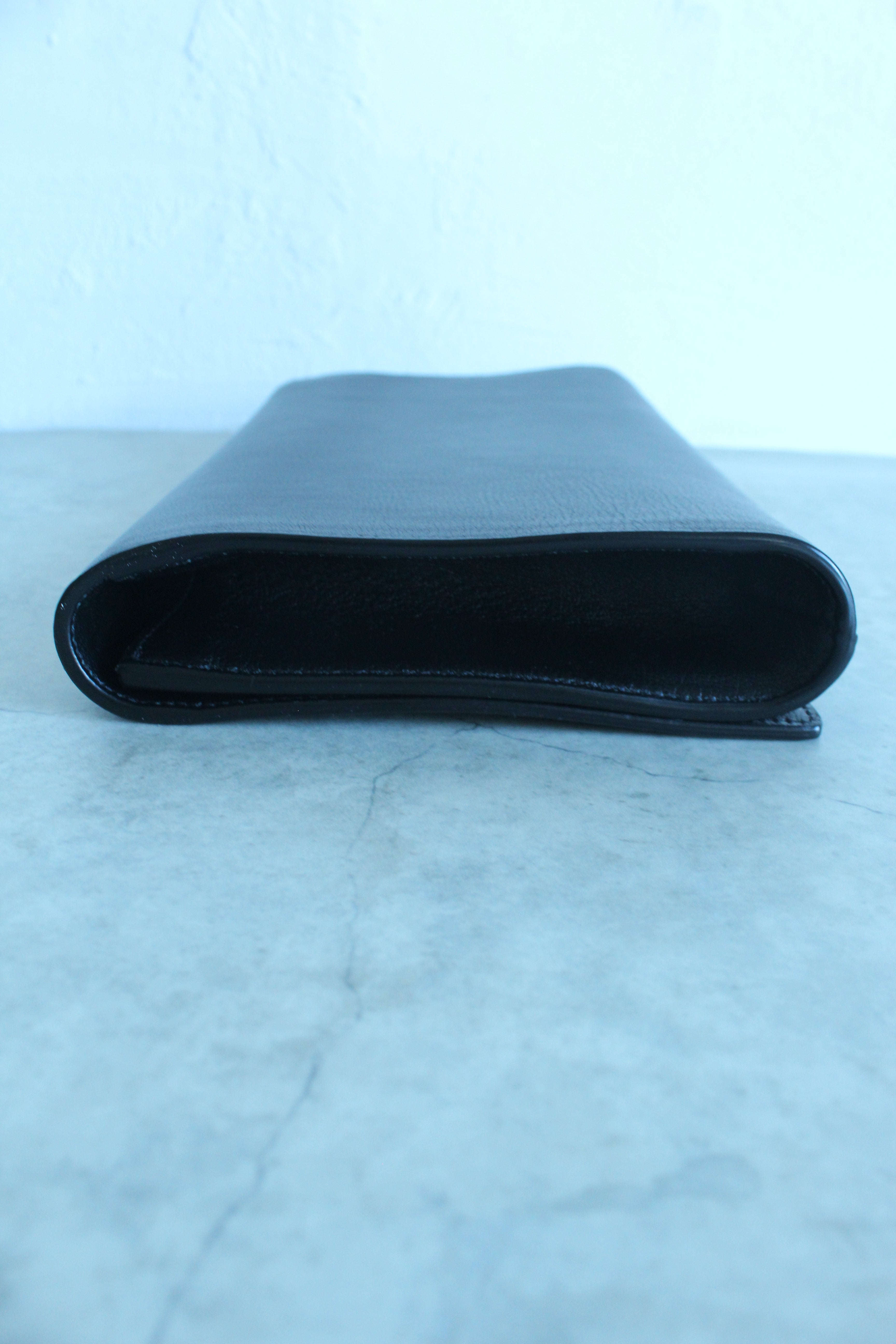 Belle de Jour clutch in Black