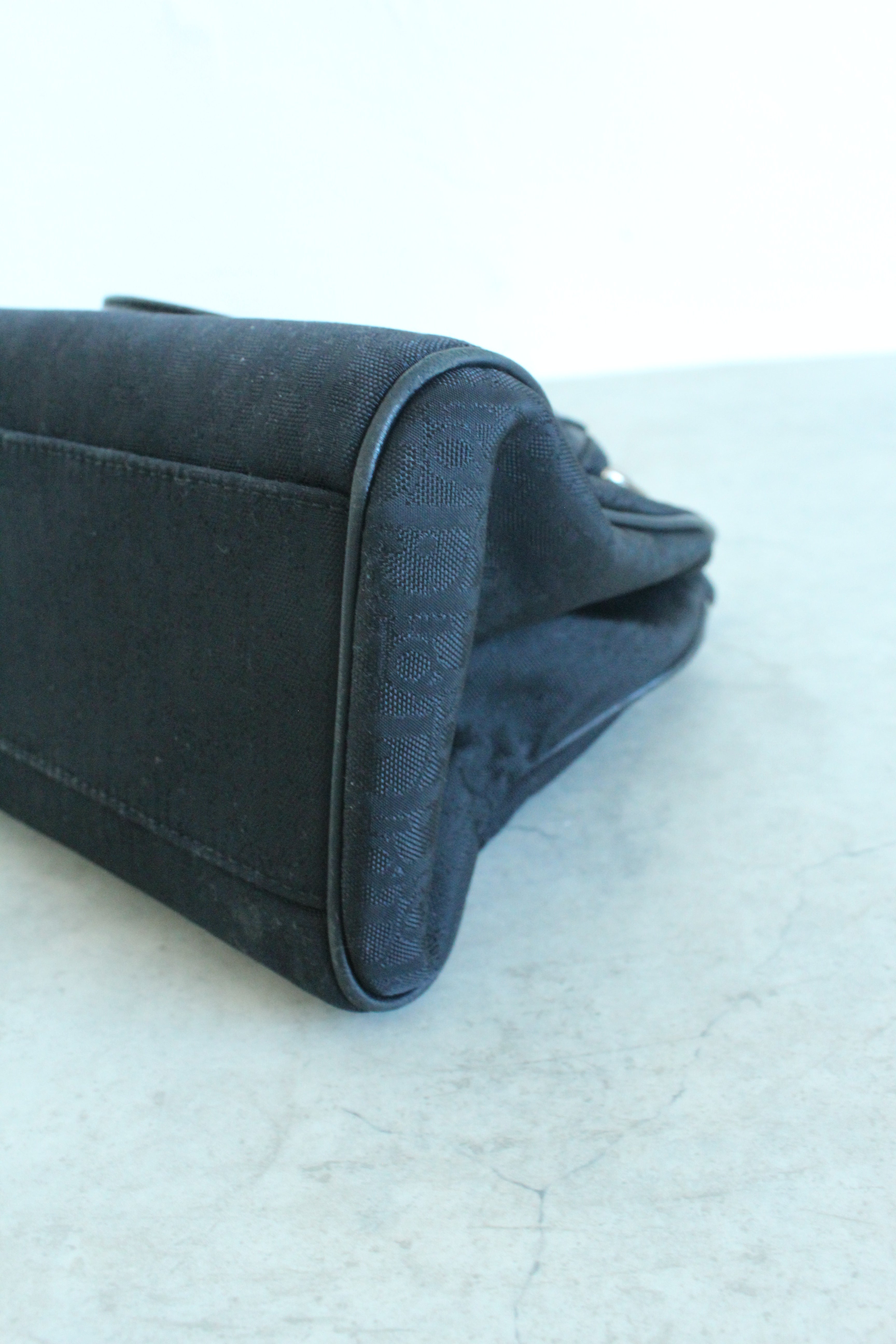 Lovely Oblique Canvas Bag in Black