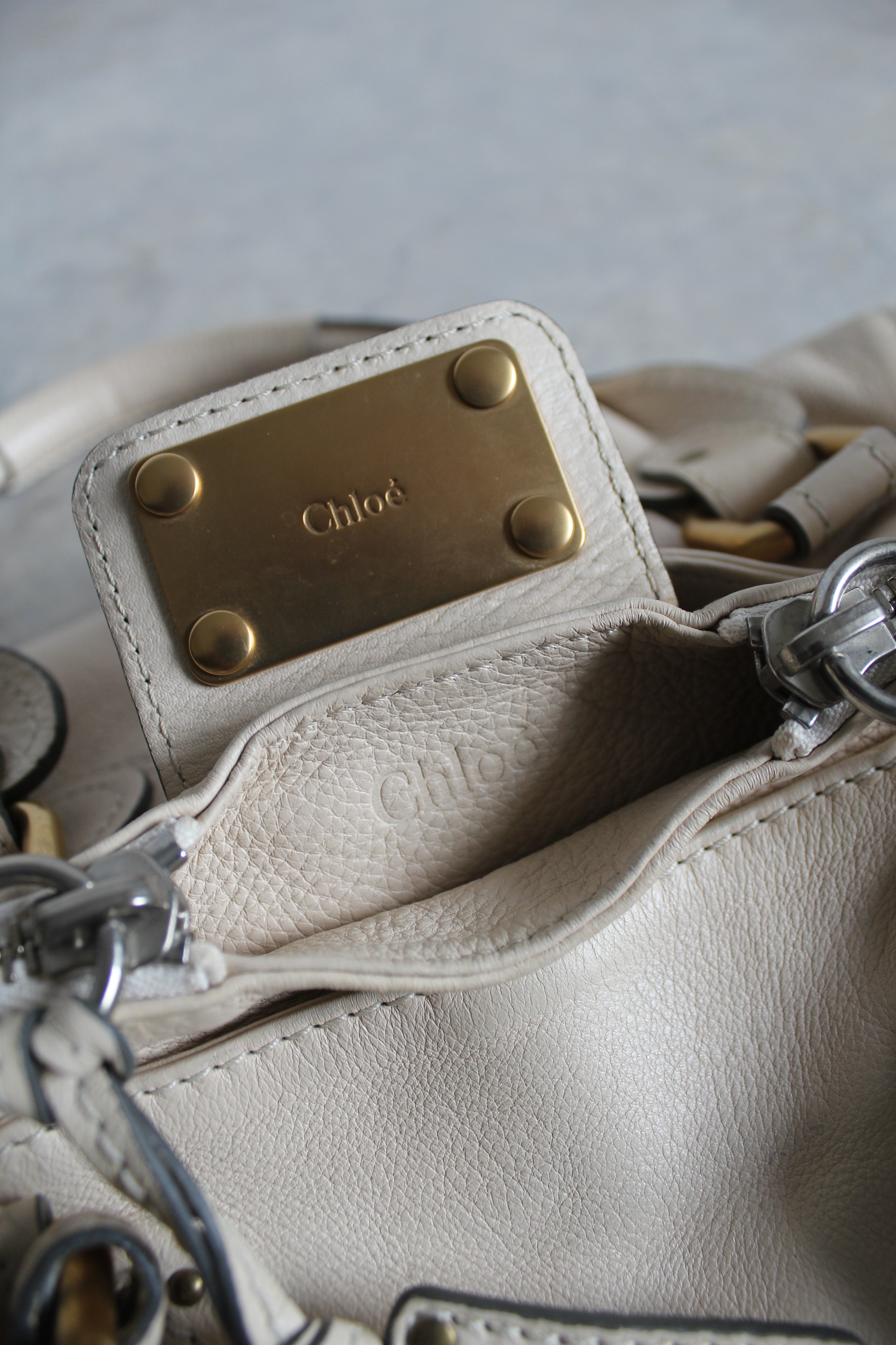 Paddington Bag Beige white