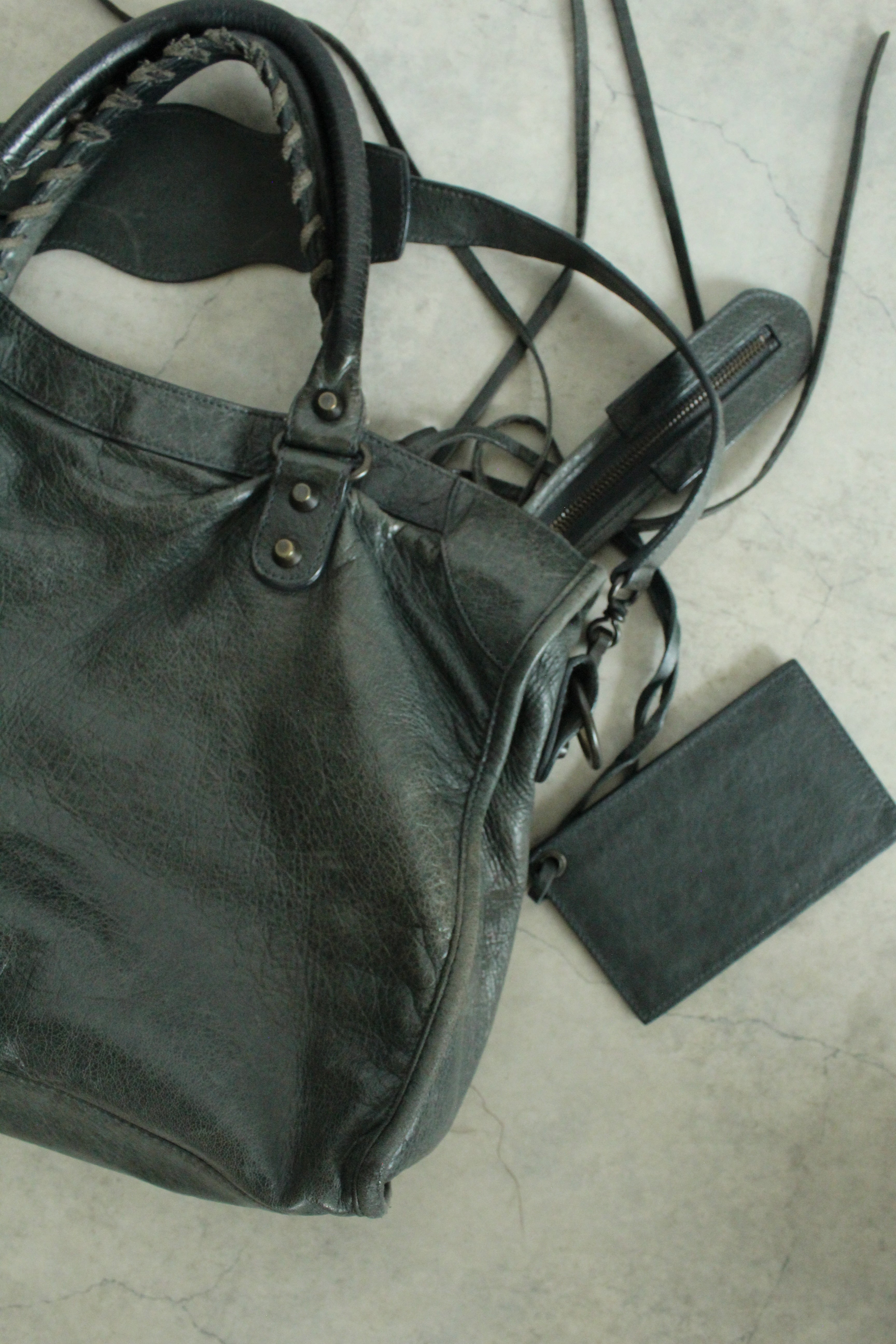 S/S 2011 Motorcycle City Medium in Gris Tarmac