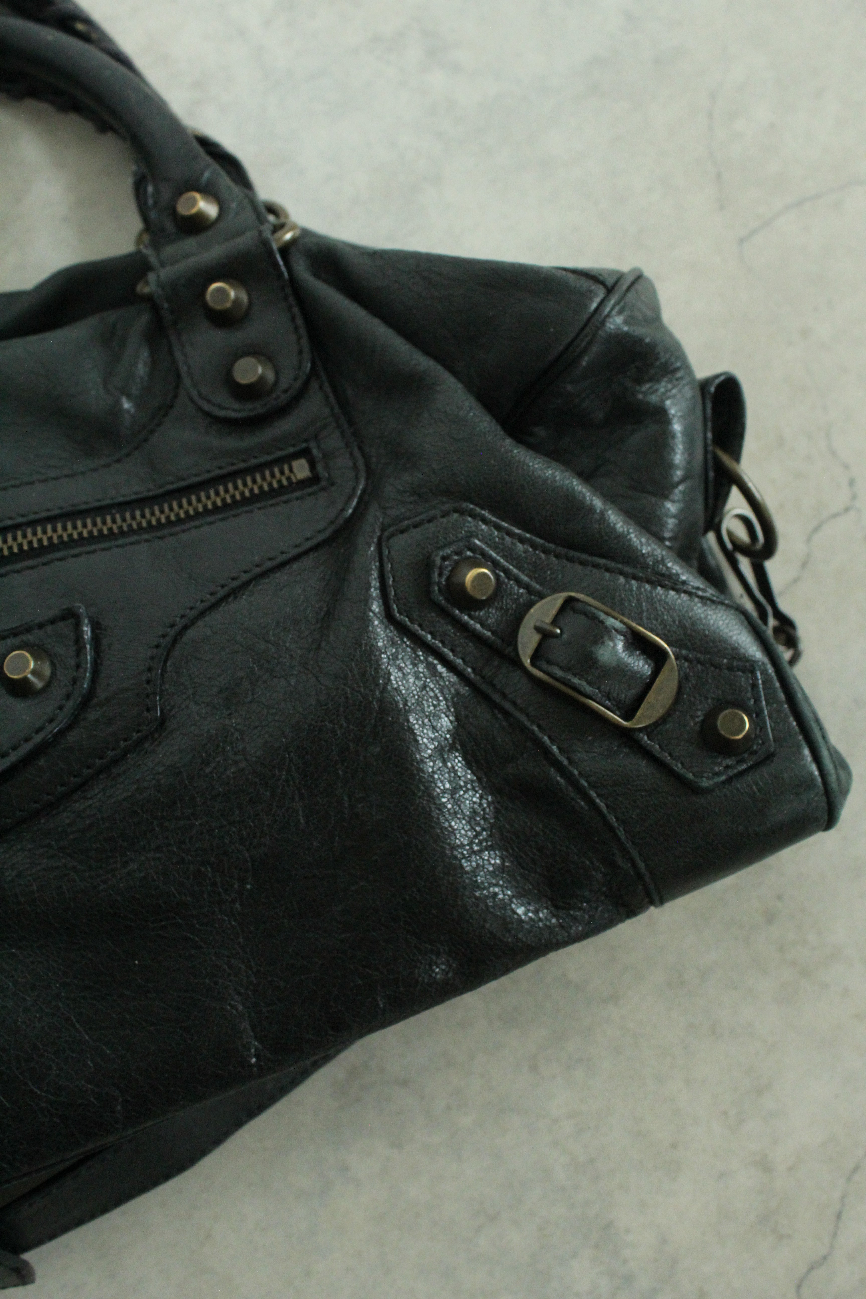 Motorcycle Twiggy in classic hardware Black