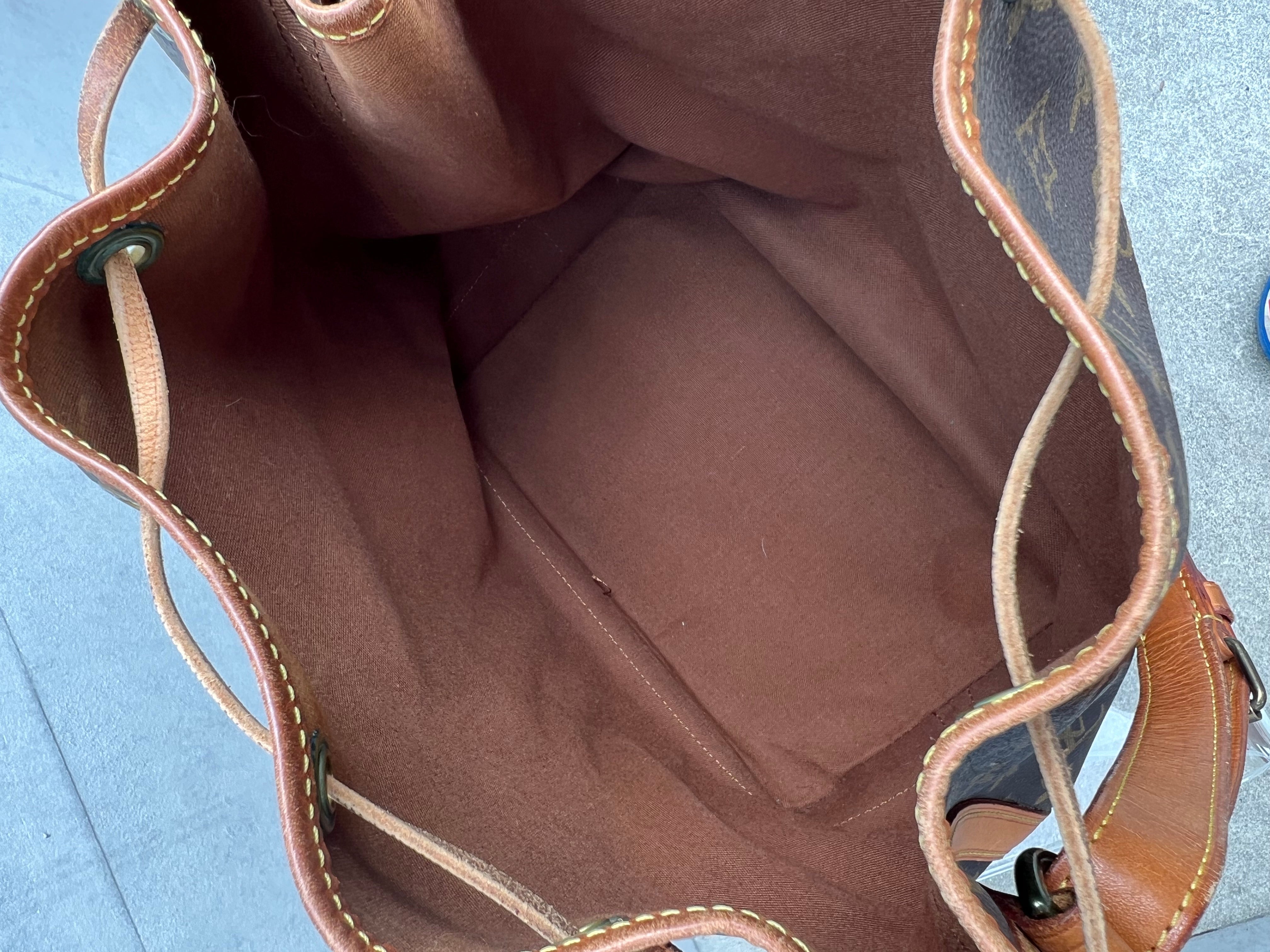 Monogram Noe Shoulder bag