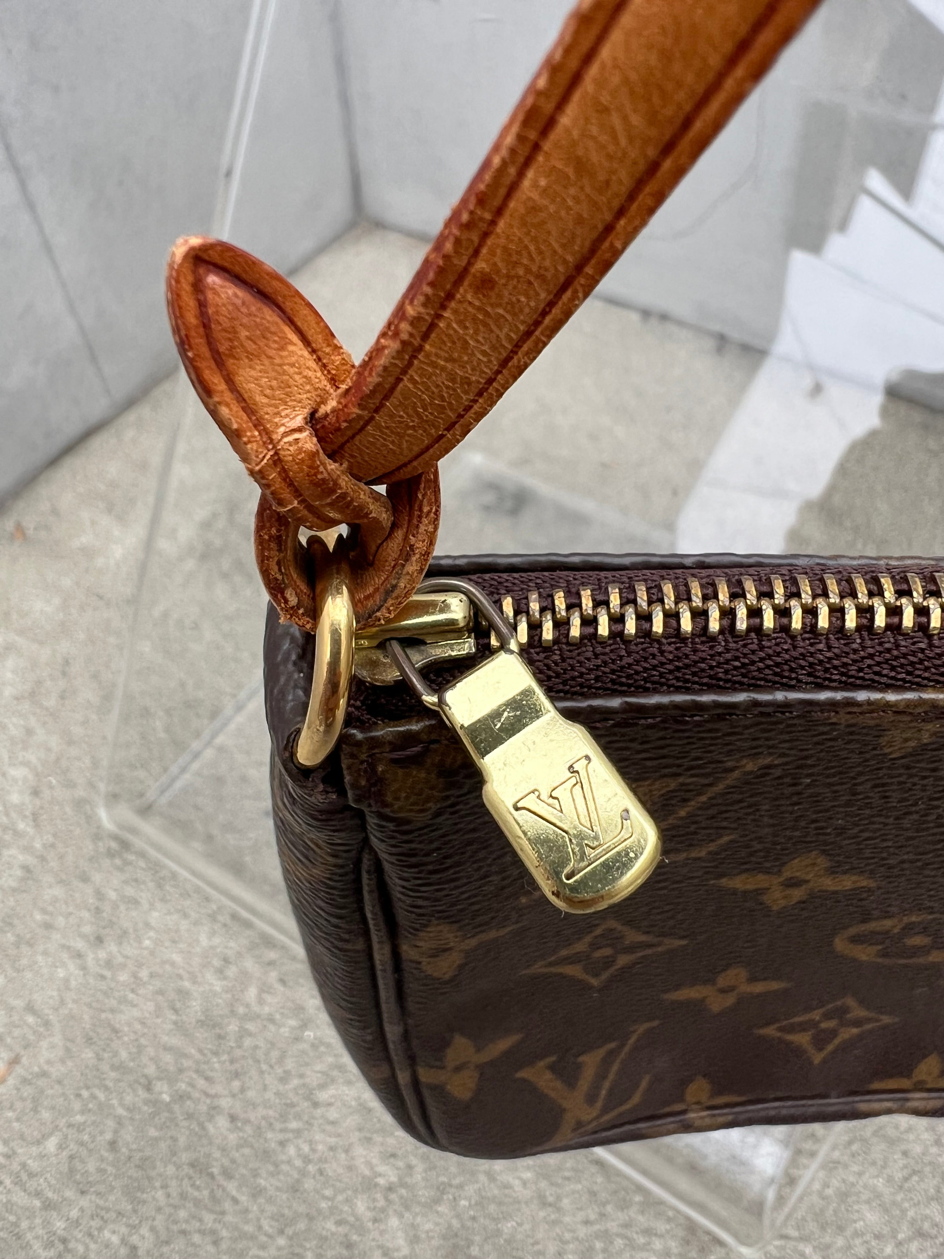 Monogram Pochette Accessoires