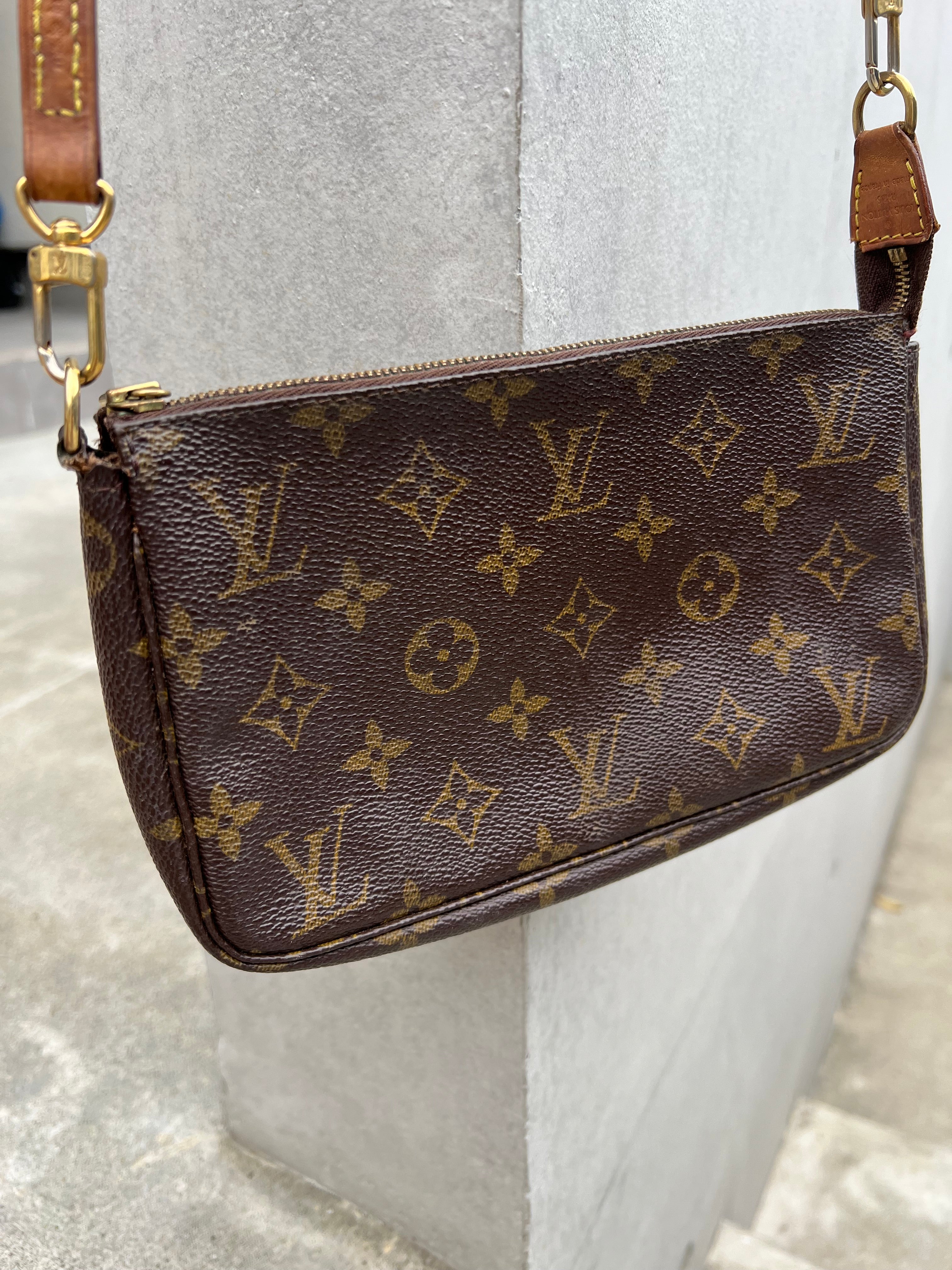 Monogram Pochette Accessoires with 2 Straps(Crossbody/Shoulder)