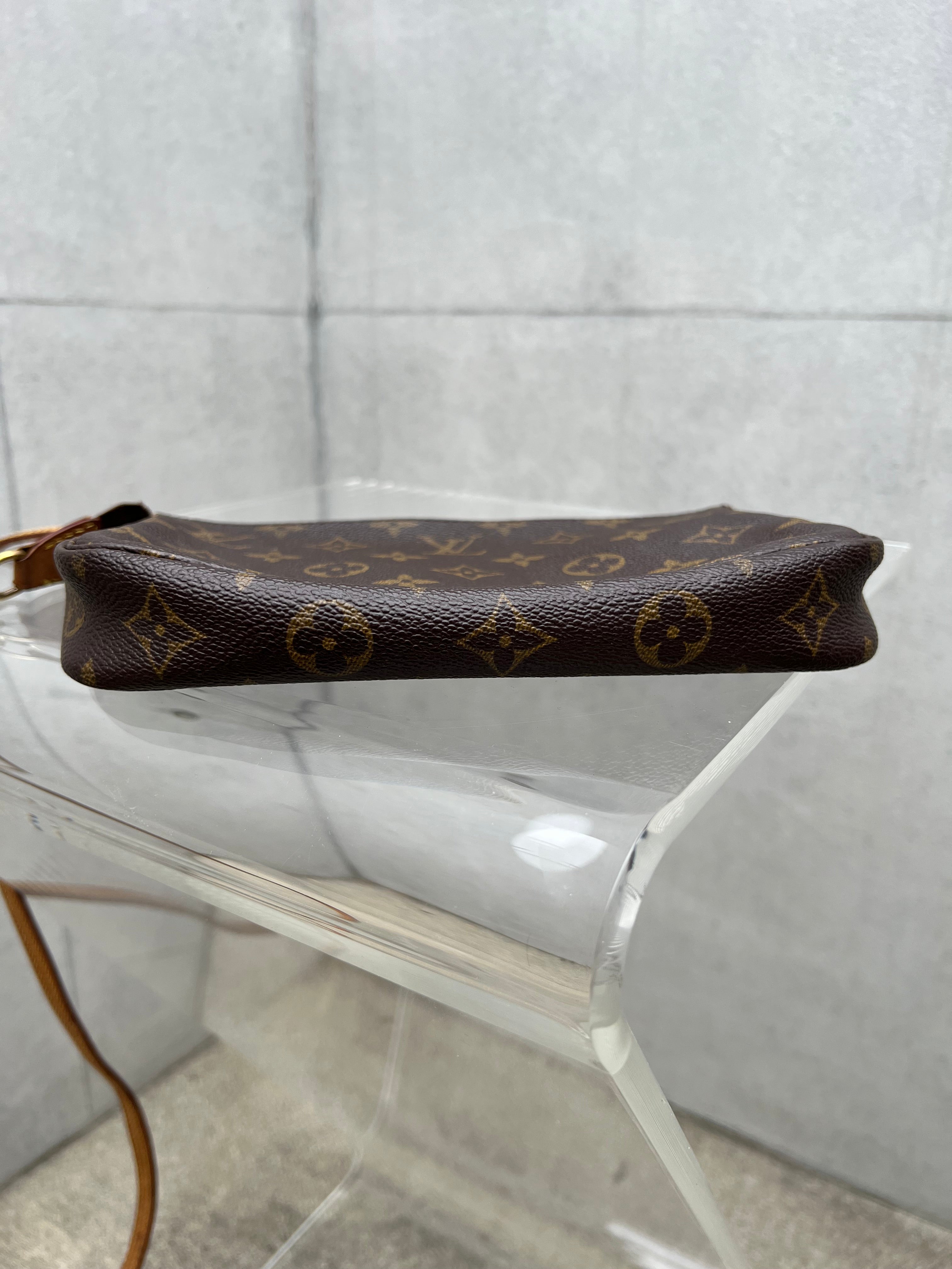Monogram Pochette Accessoires with 2 Straps(Crossbody/Shoulder)