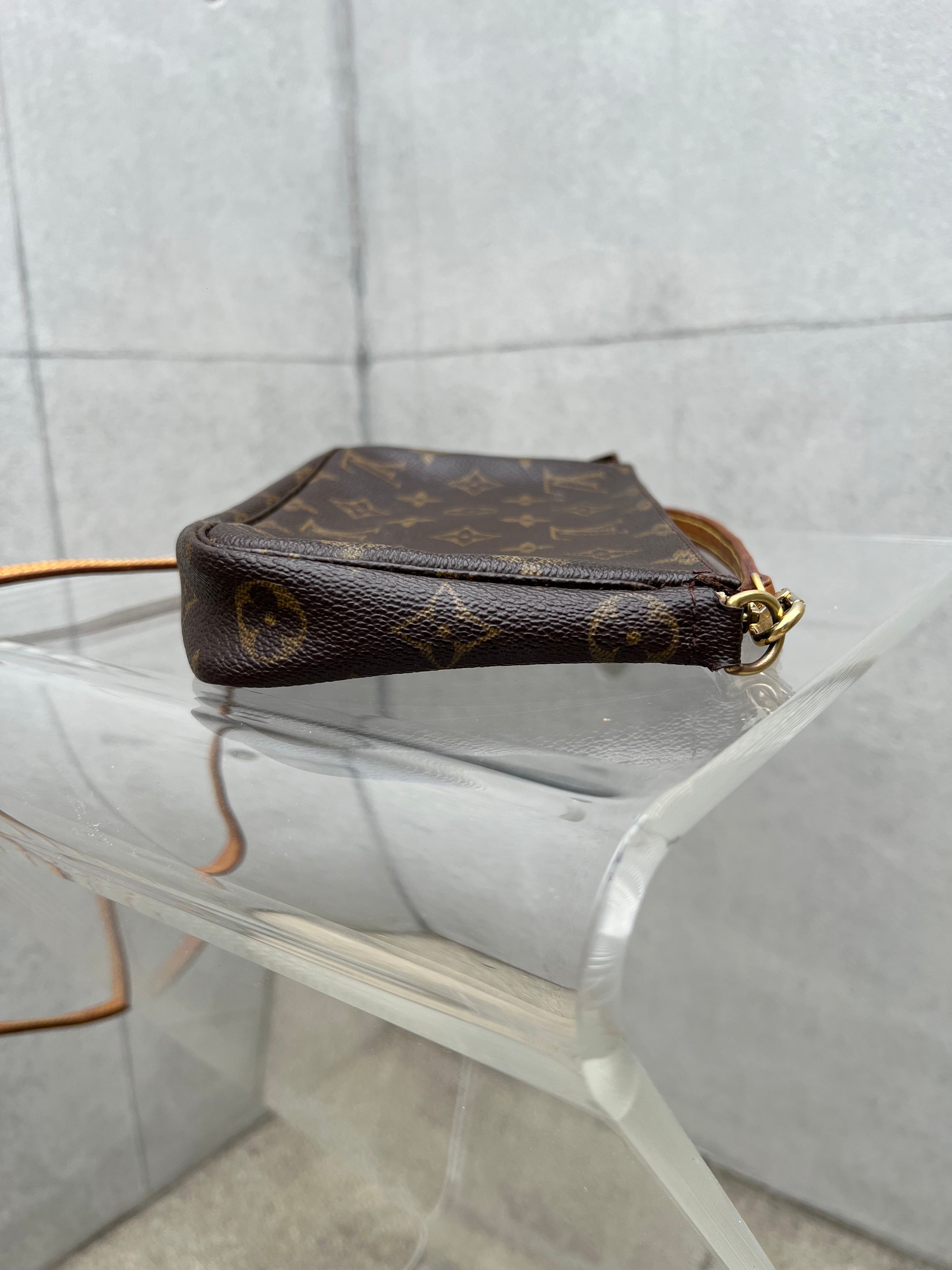 Monogram Pochette Accessoires with 2 Straps(Crossbody/Shoulder)