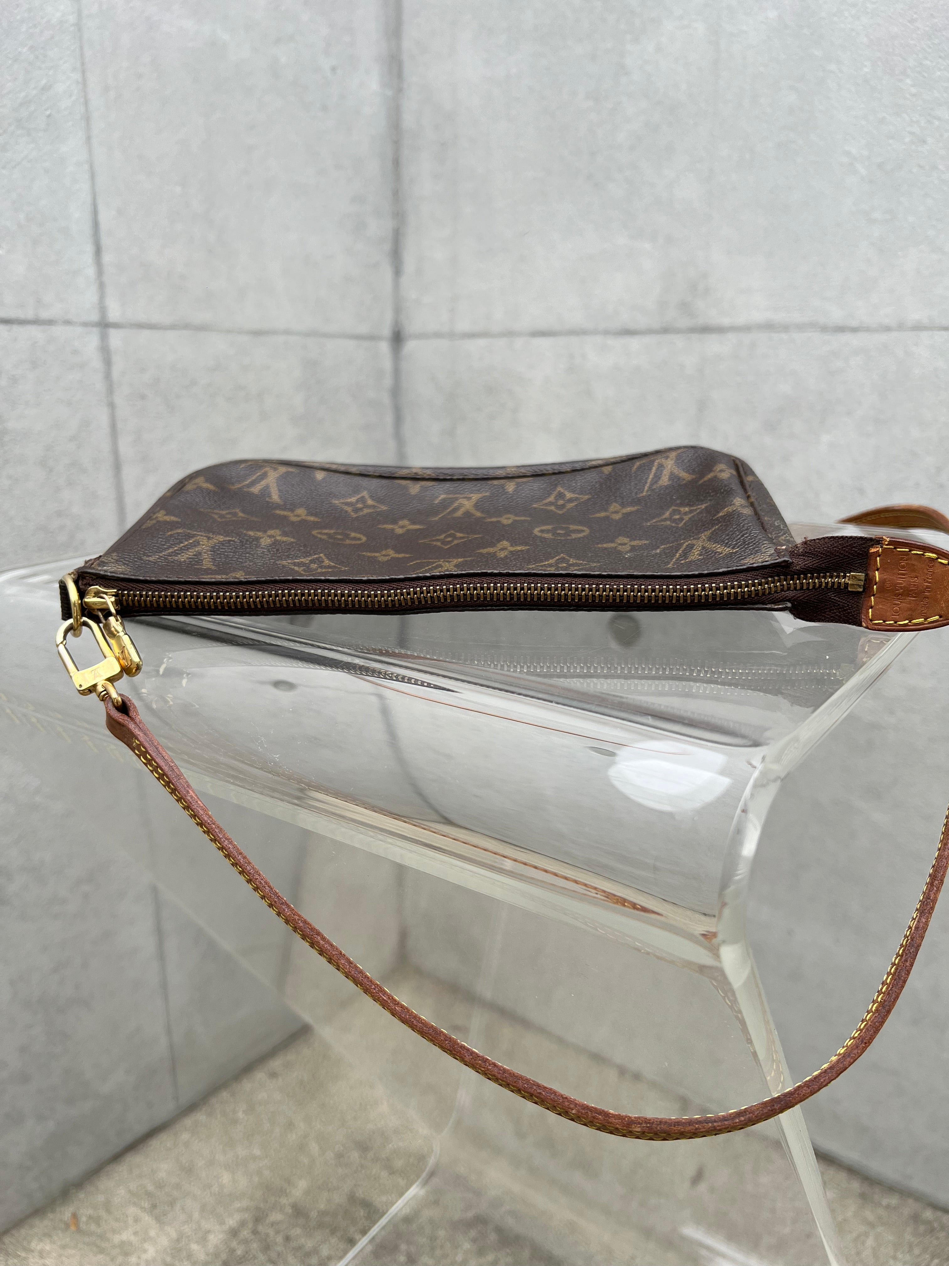 Monogram Pochette Accessoires with 2 Straps(Crossbody/Shoulder)