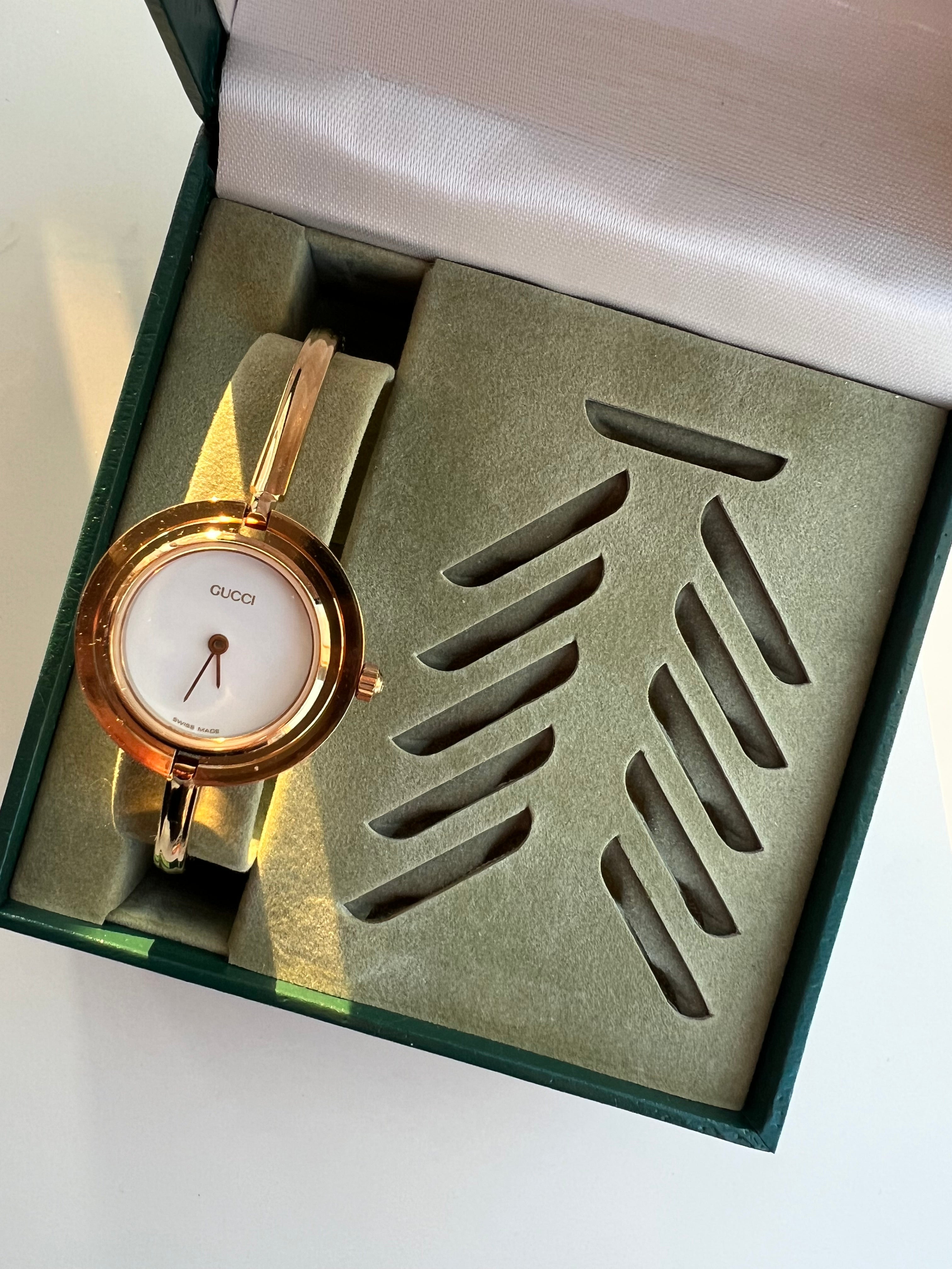 1100L Gold Interchangeable Bezel Watch Set in 12 colors, 1995