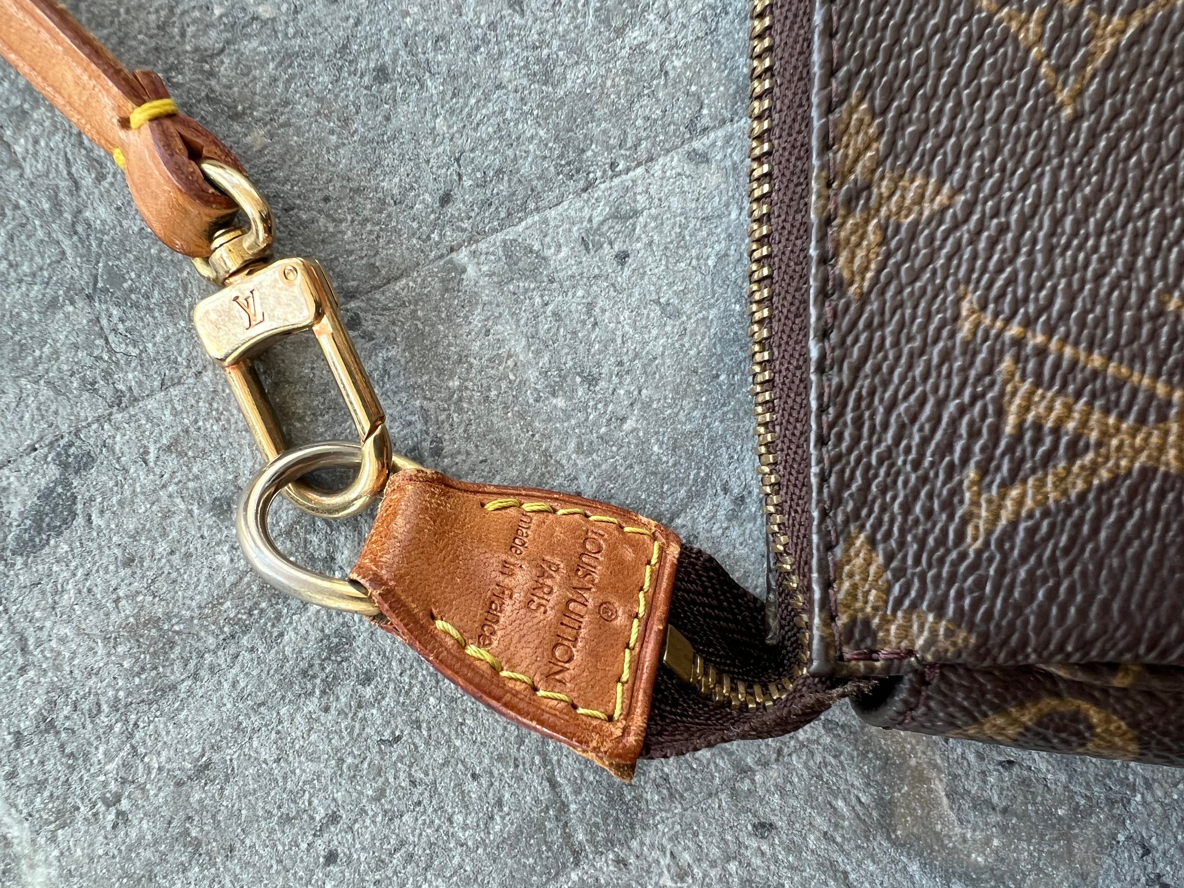 Monogram Pochette Accessoires SL1000