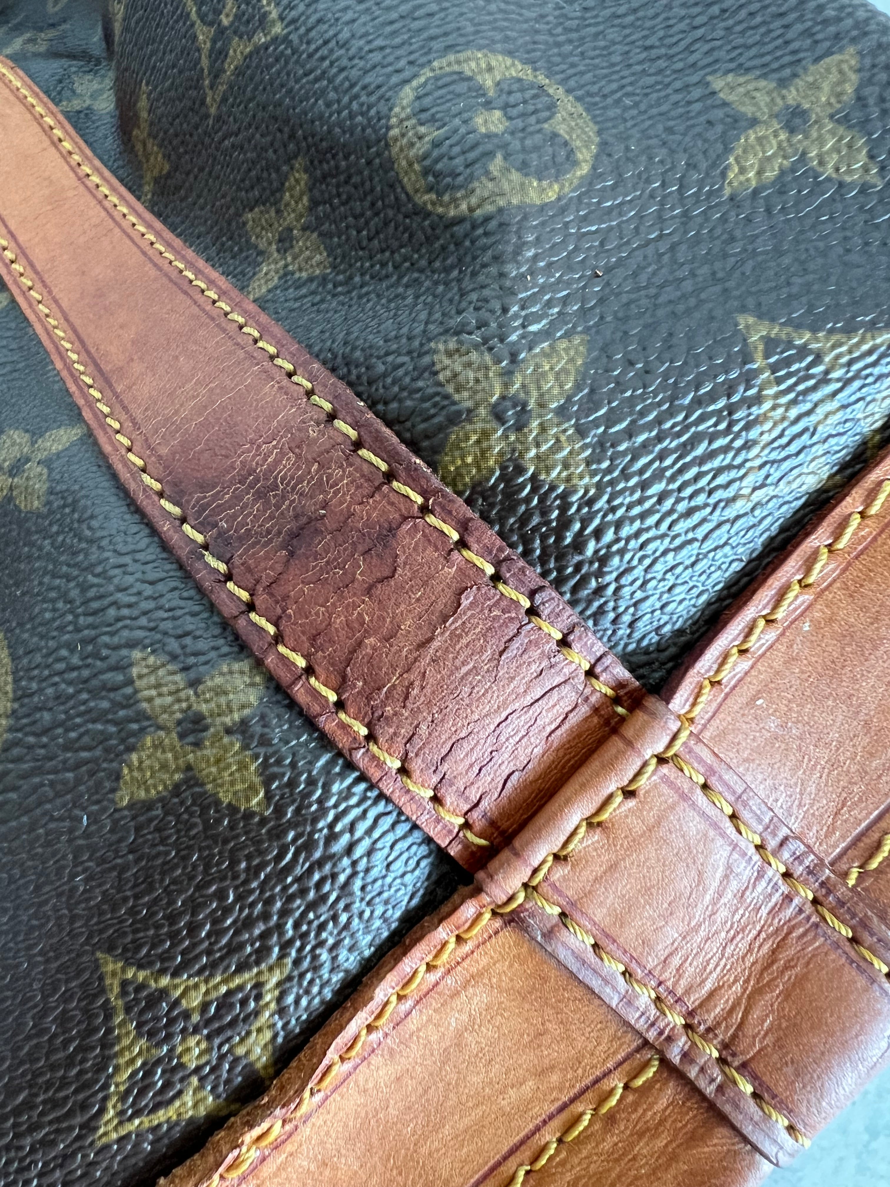 Monogram Noe Shoulder bag
