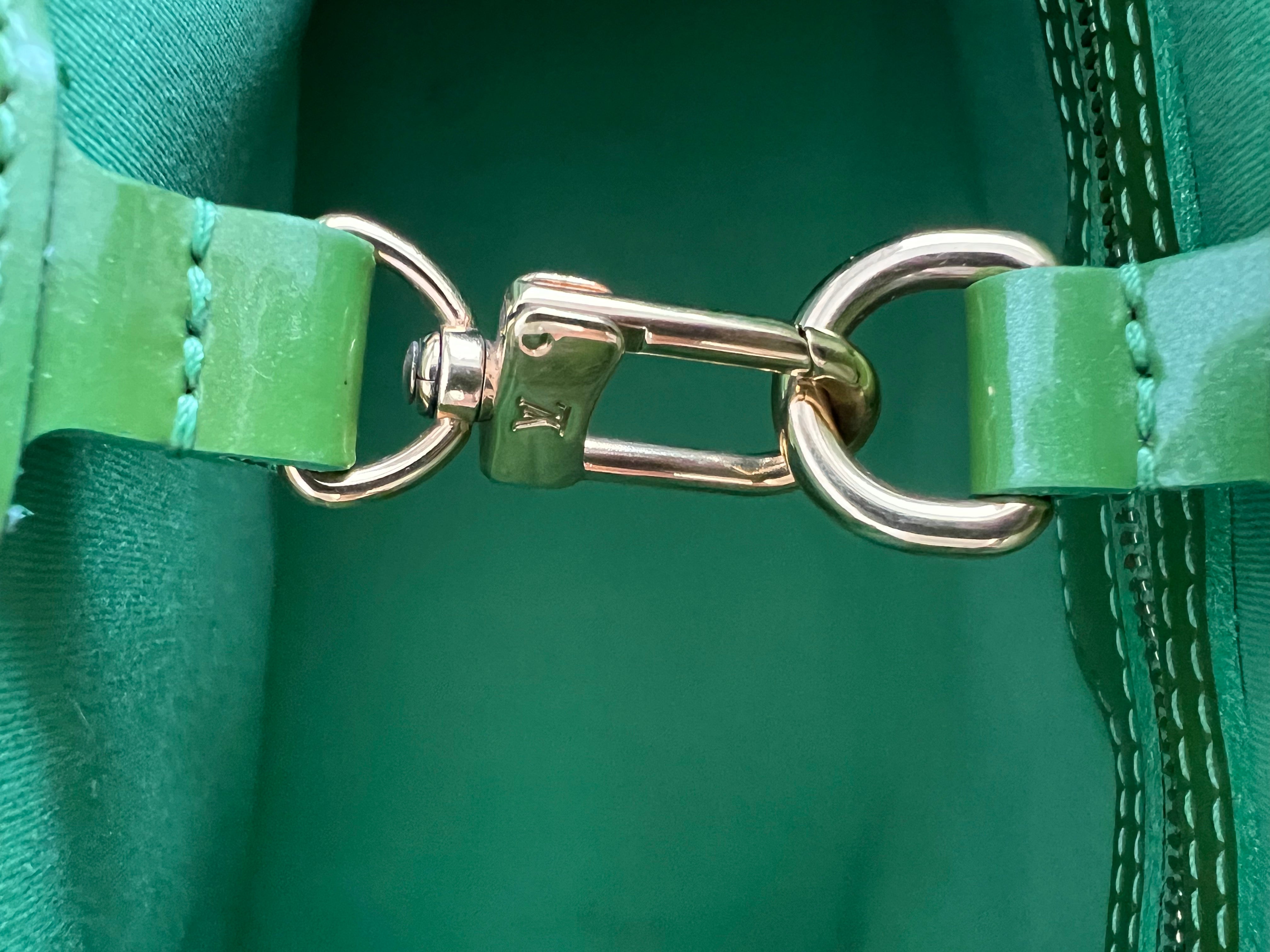 Monogram Vernis Pistachio Green Wilshire Tote Handbag