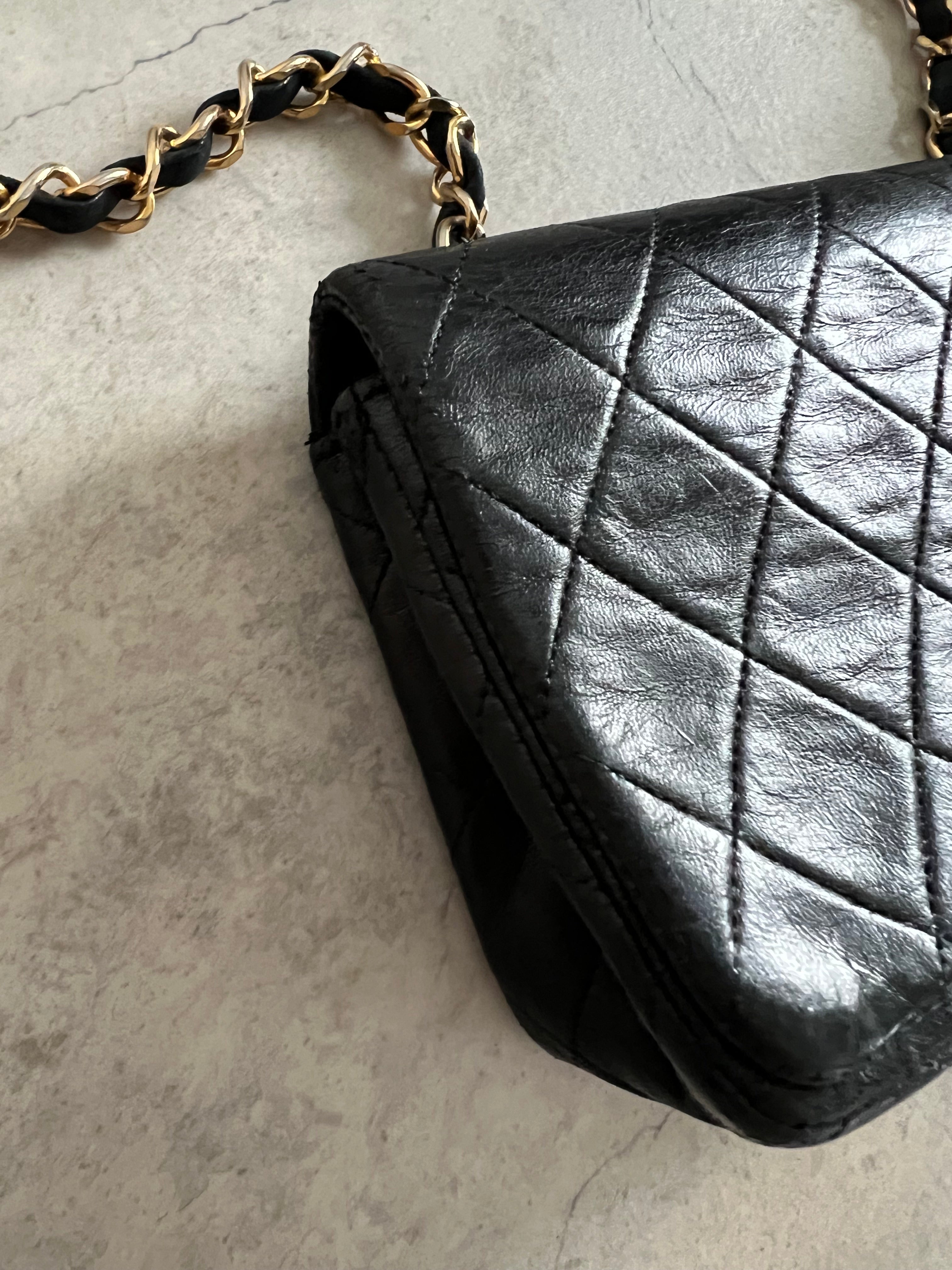 1989-1991 Lambskin full flap twist lock 19cm