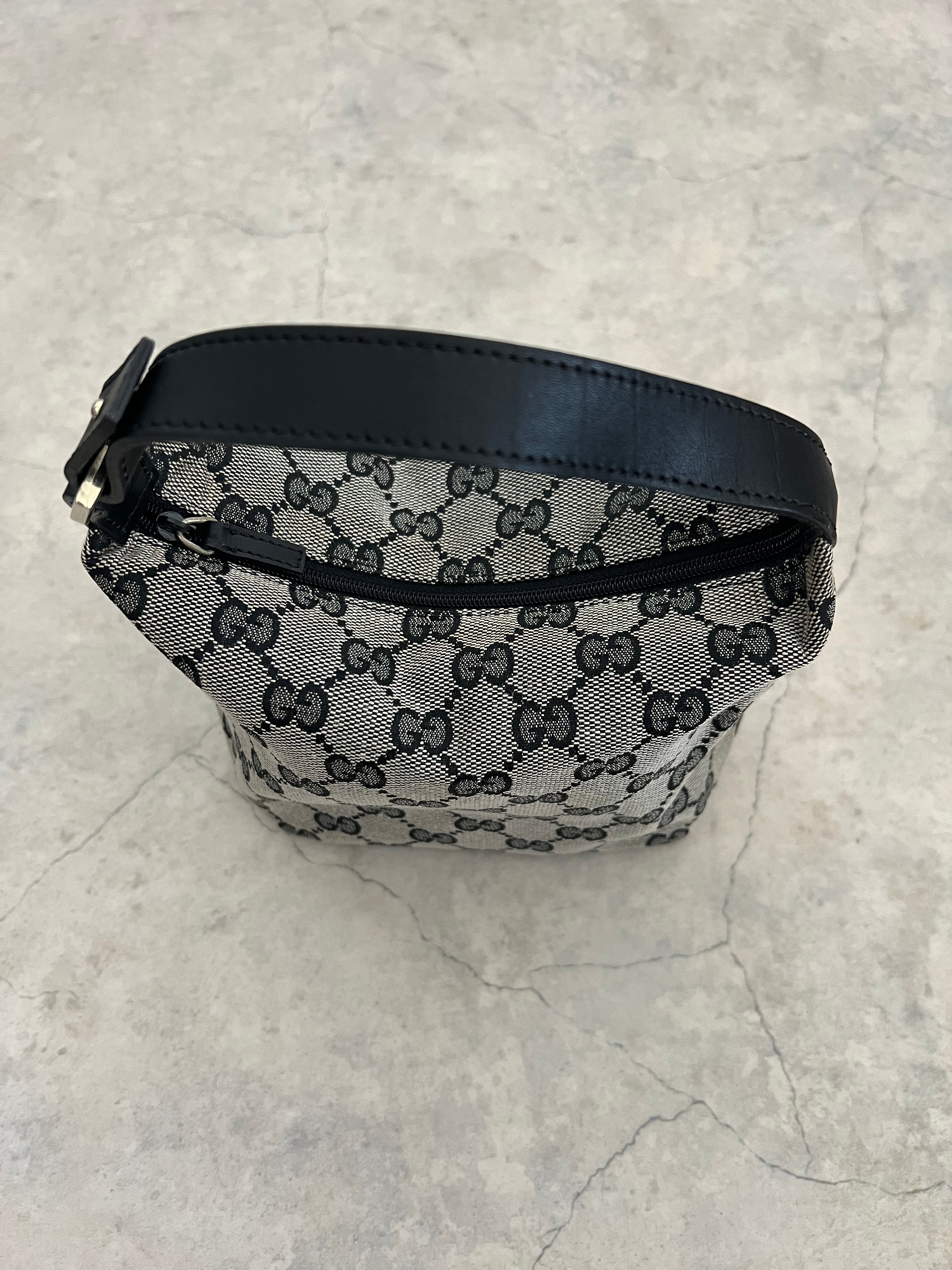 GG Canvas Mini Hobo Bag — Black × Grey