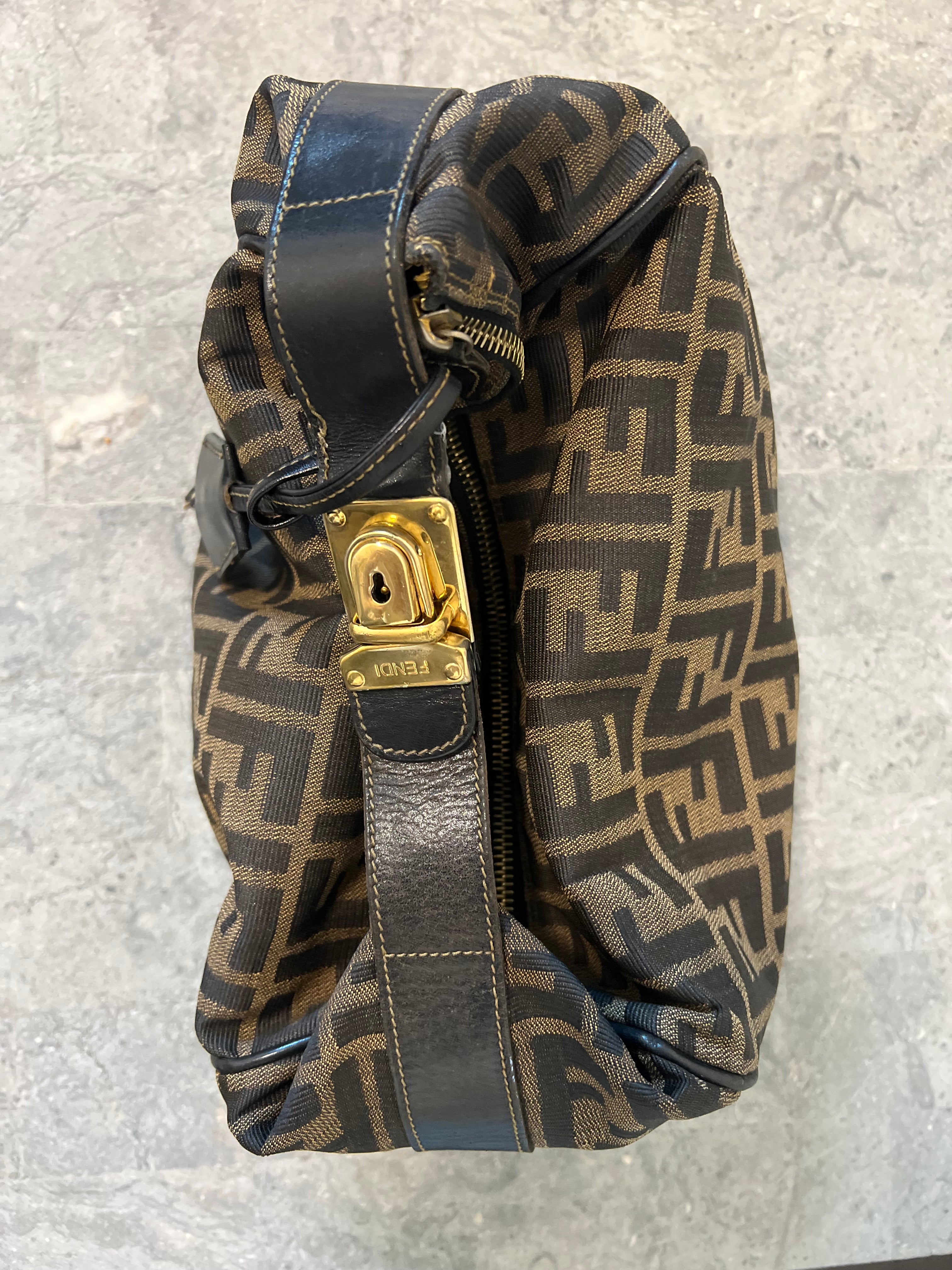 Zucca Vanity Accessory Pouch Bag with a lock