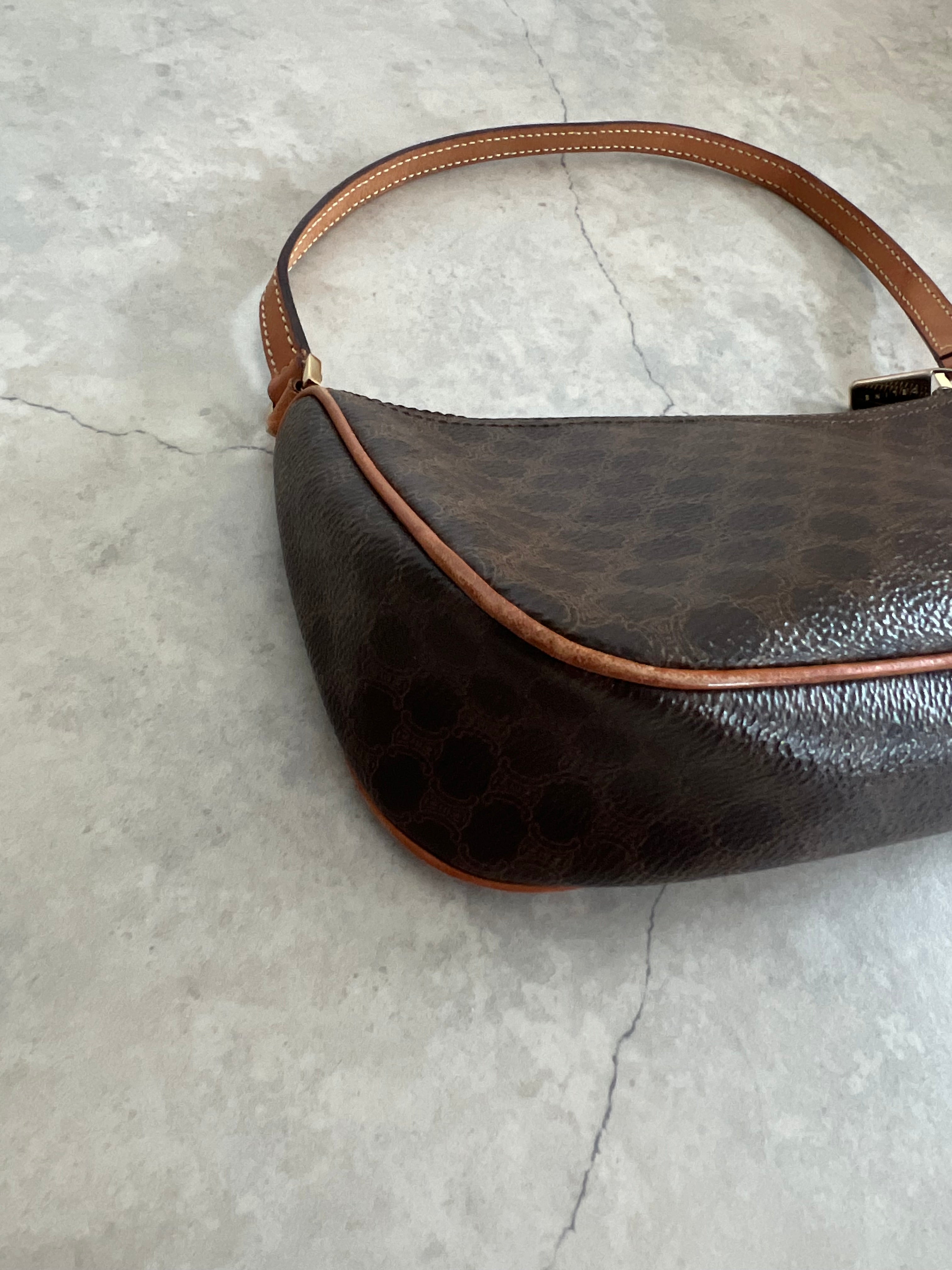 Macadam accessory pouch