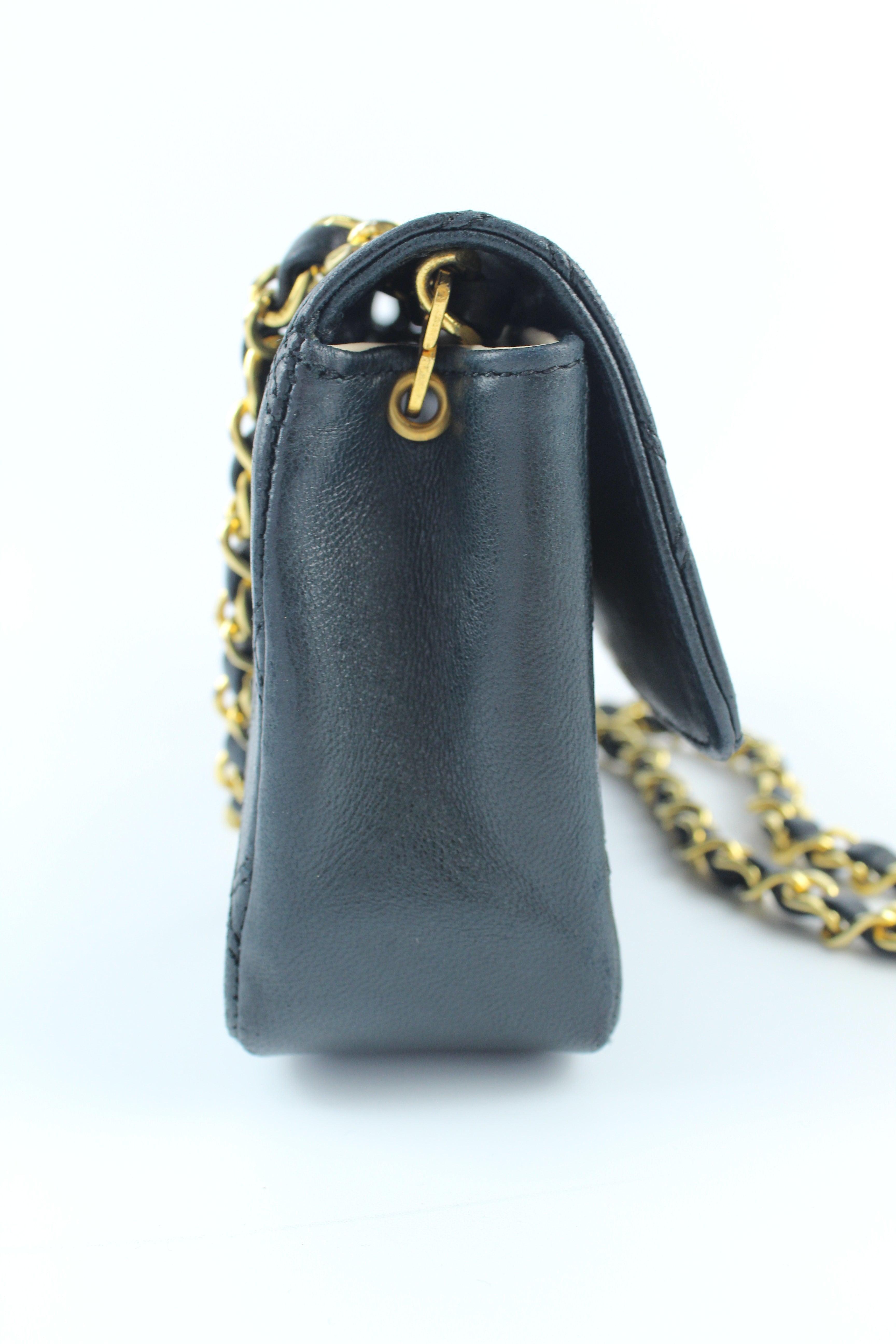 Petit Bicolore chain bag with oversized coco logo