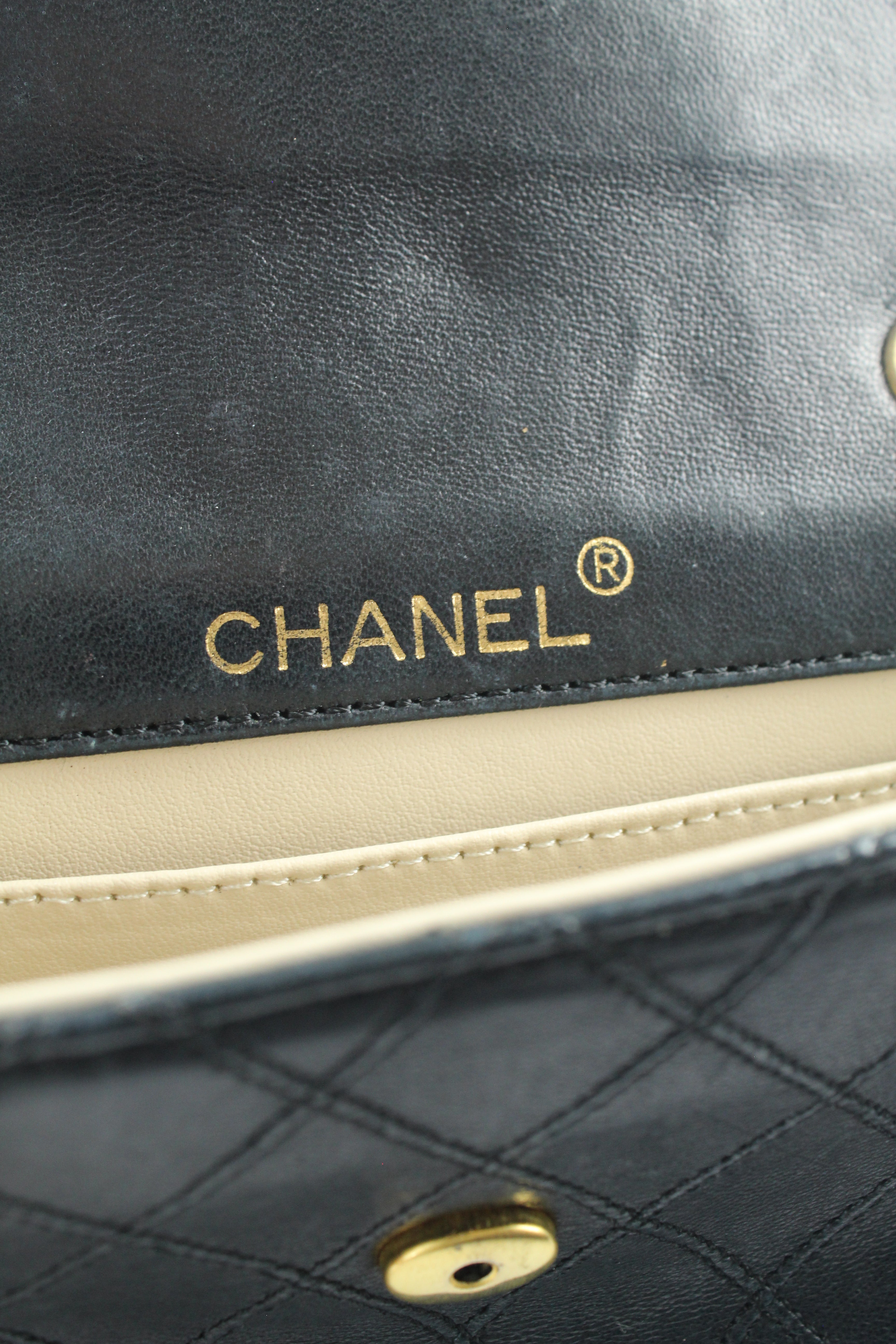 Petit Bicolore chain bag with oversized coco logo