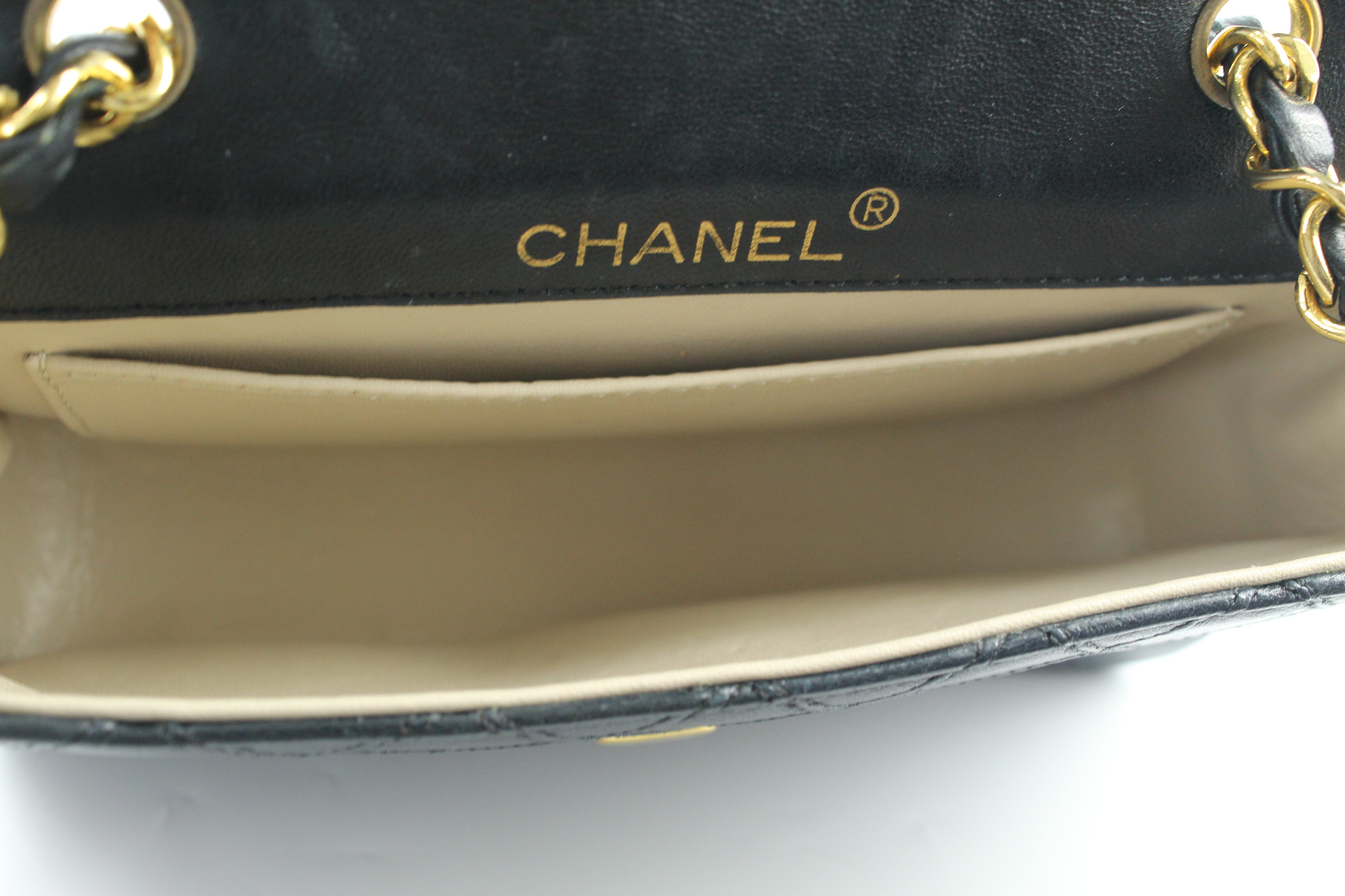 Petit Bicolore chain bag with oversized coco logo