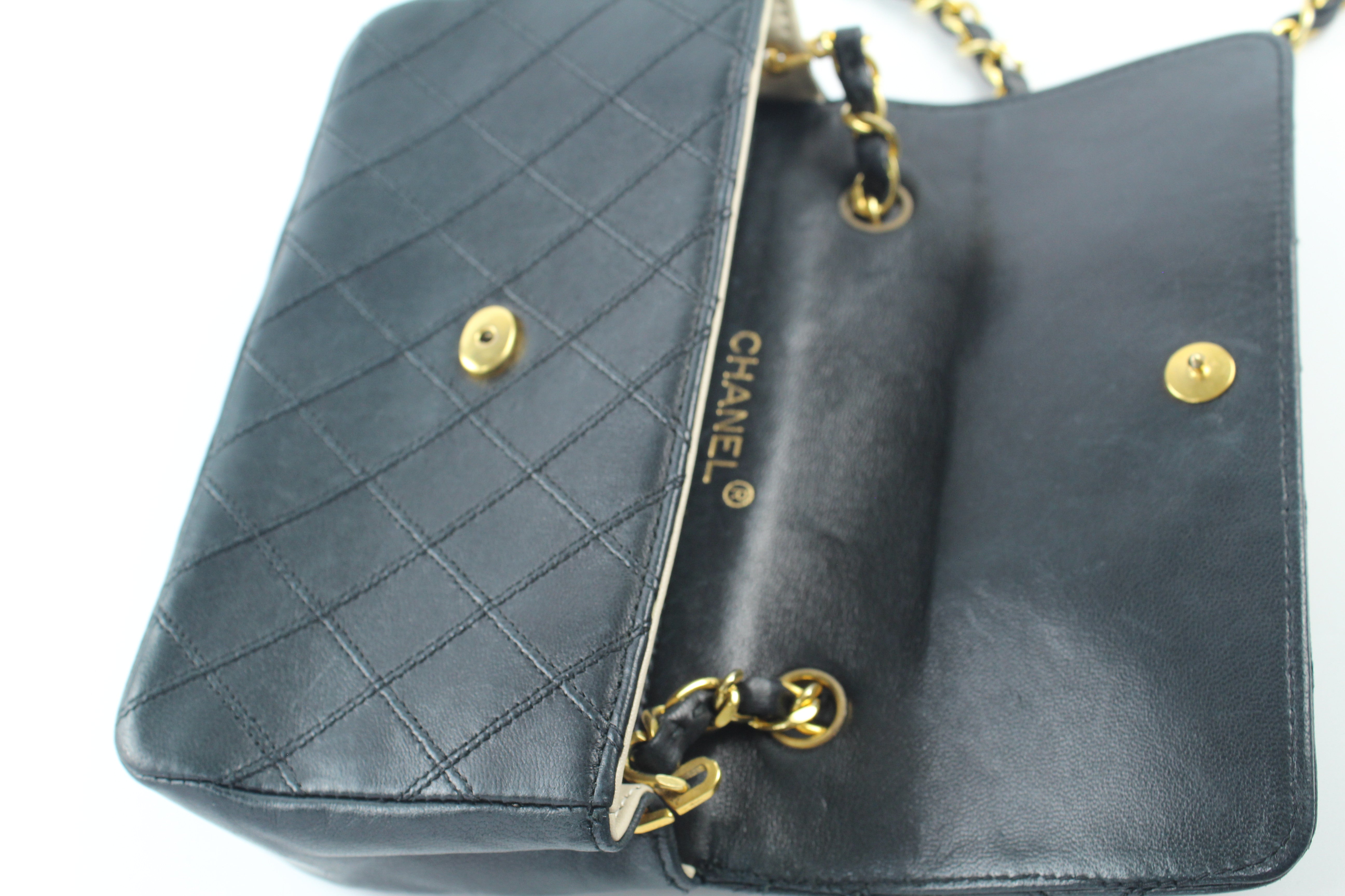 Petit Bicolore chain bag with oversized coco logo