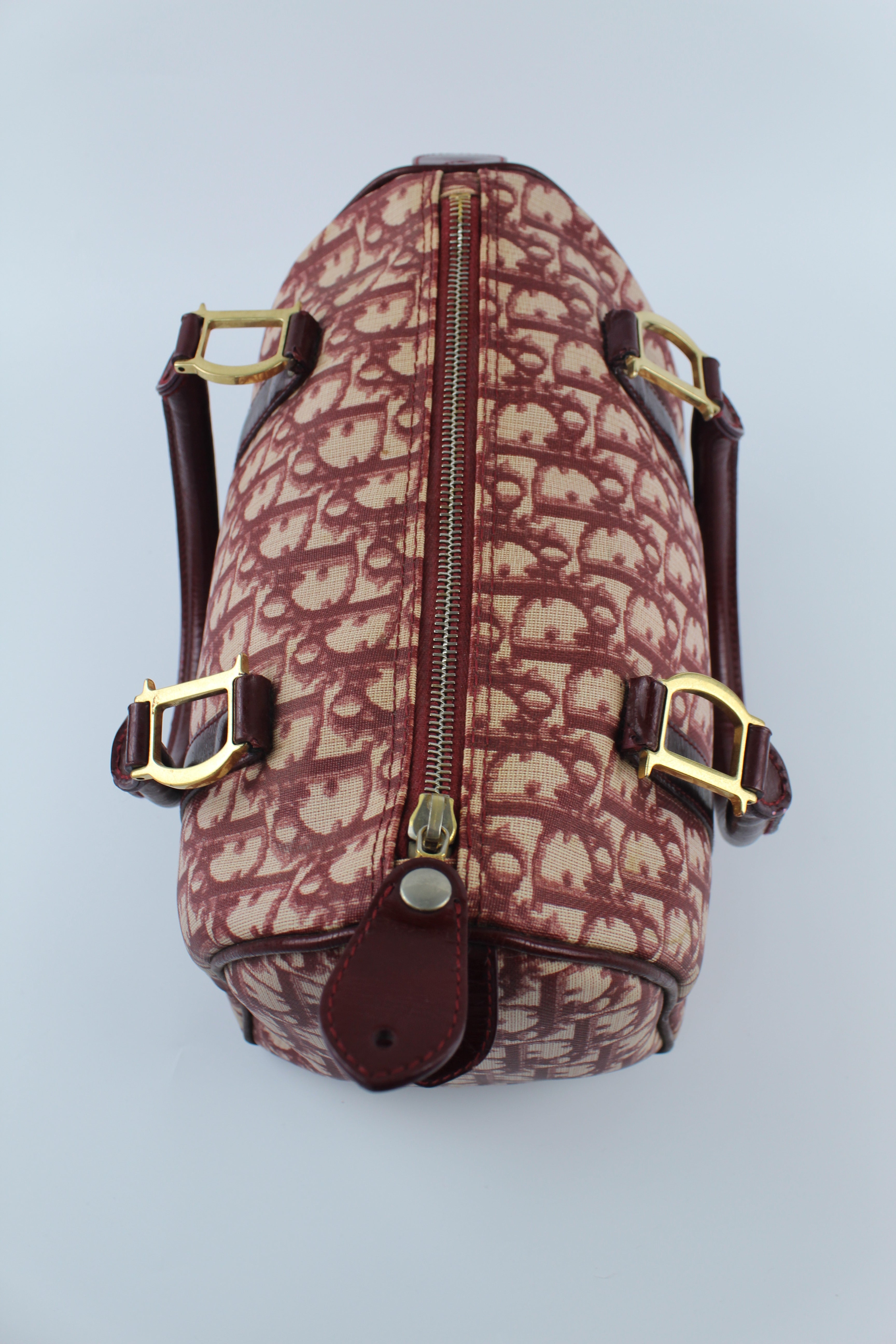 Trotter Boston Bag in Oblique Canvas Burgundy