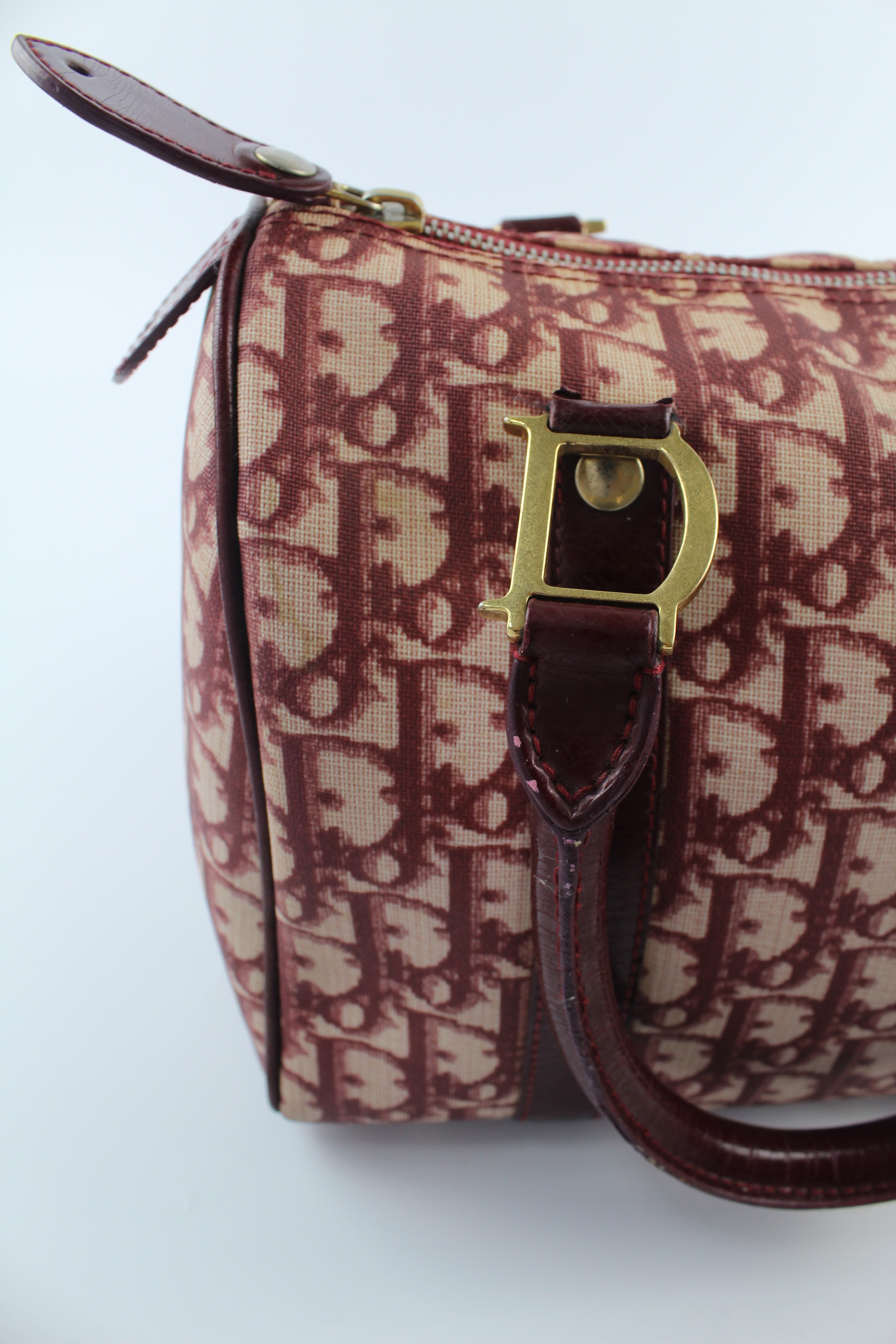 Trotter Boston Bag in Oblique Canvas Burgundy