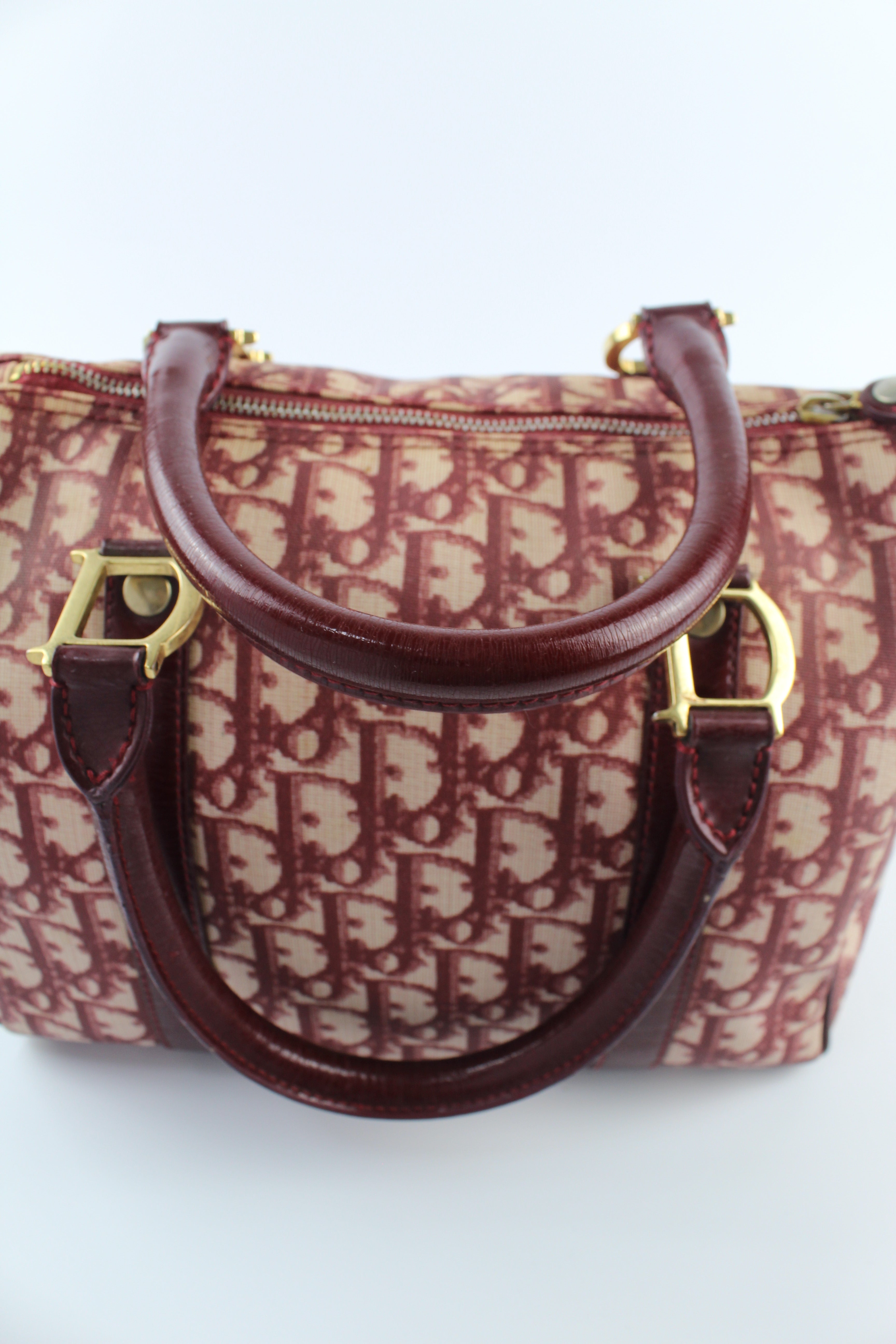 Trotter Boston Bag in Oblique Canvas Burgundy