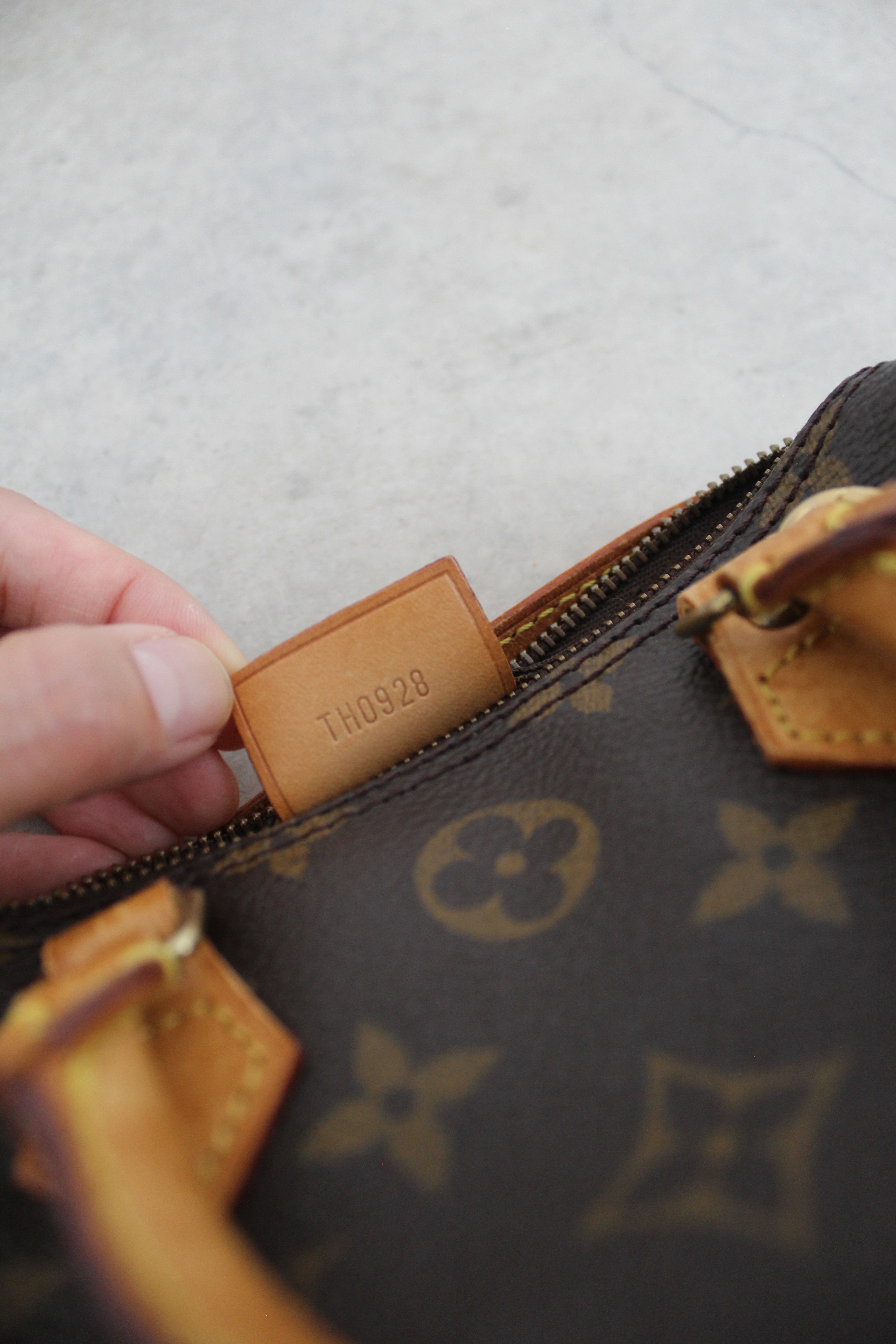 Nano speedy with shoulder straps