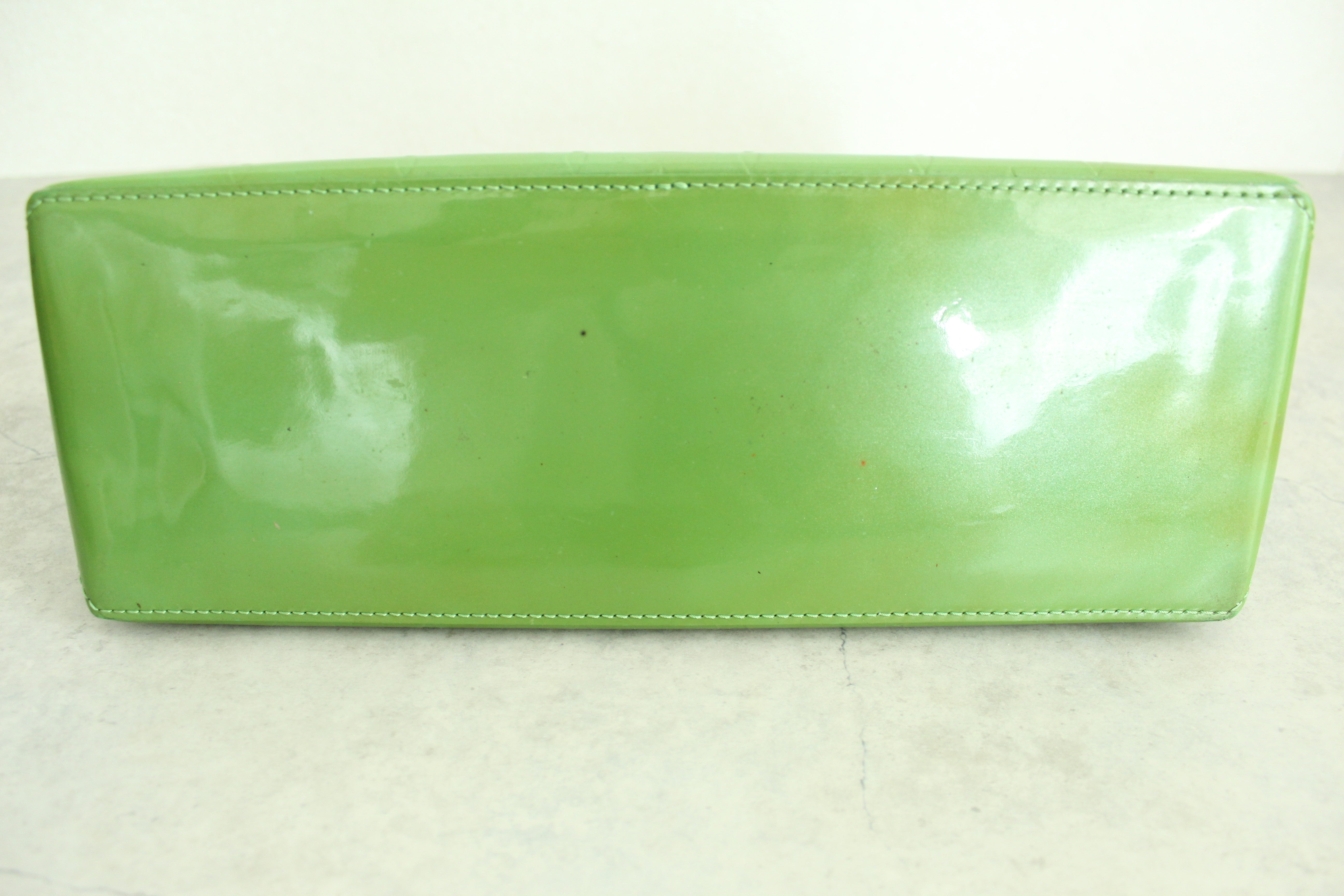 Monogram Vernis Pistachio Green Wilshire Tote Handbag