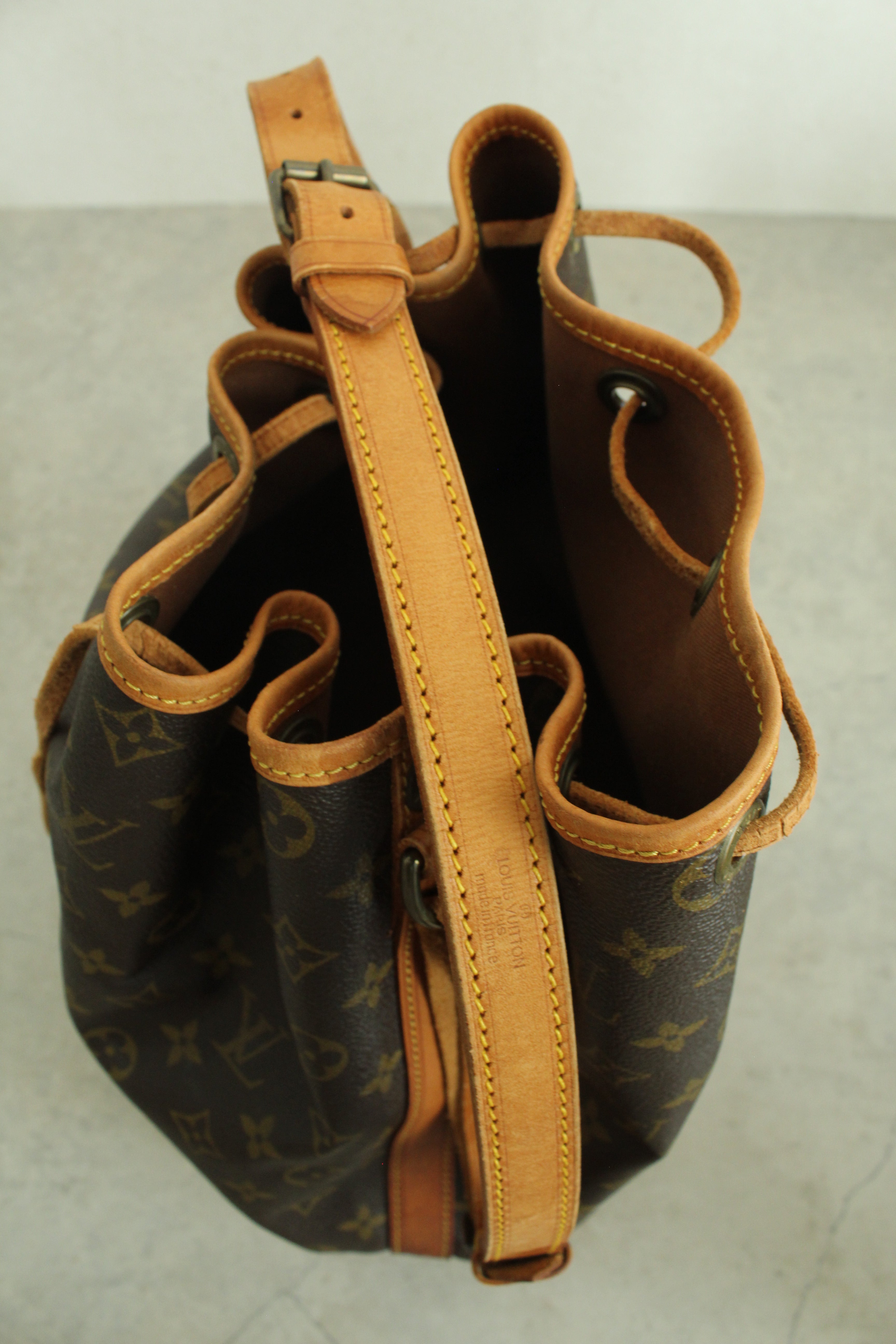 Monogram Noe Shoulder bag