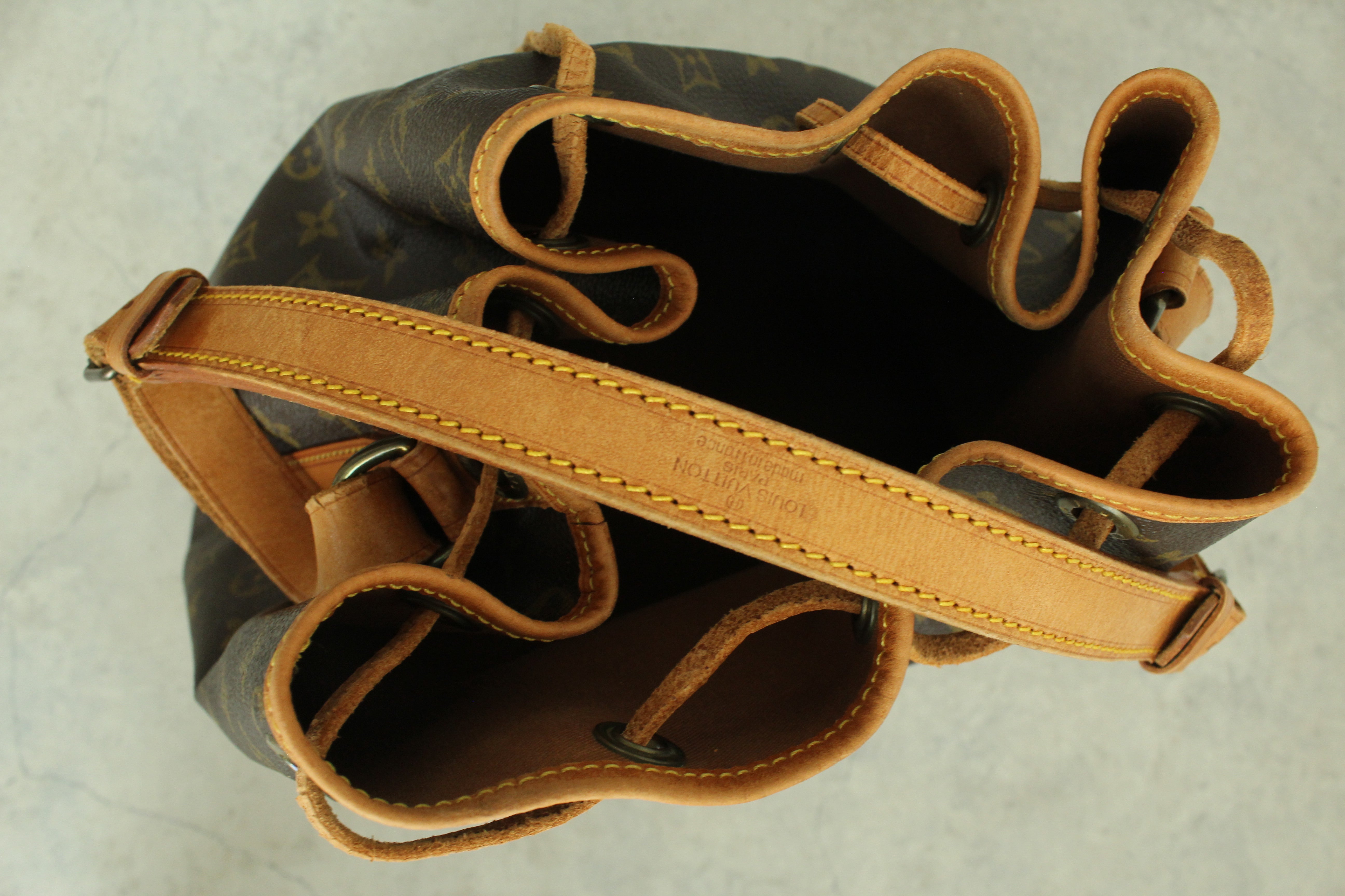Monogram Noe Shoulder bag