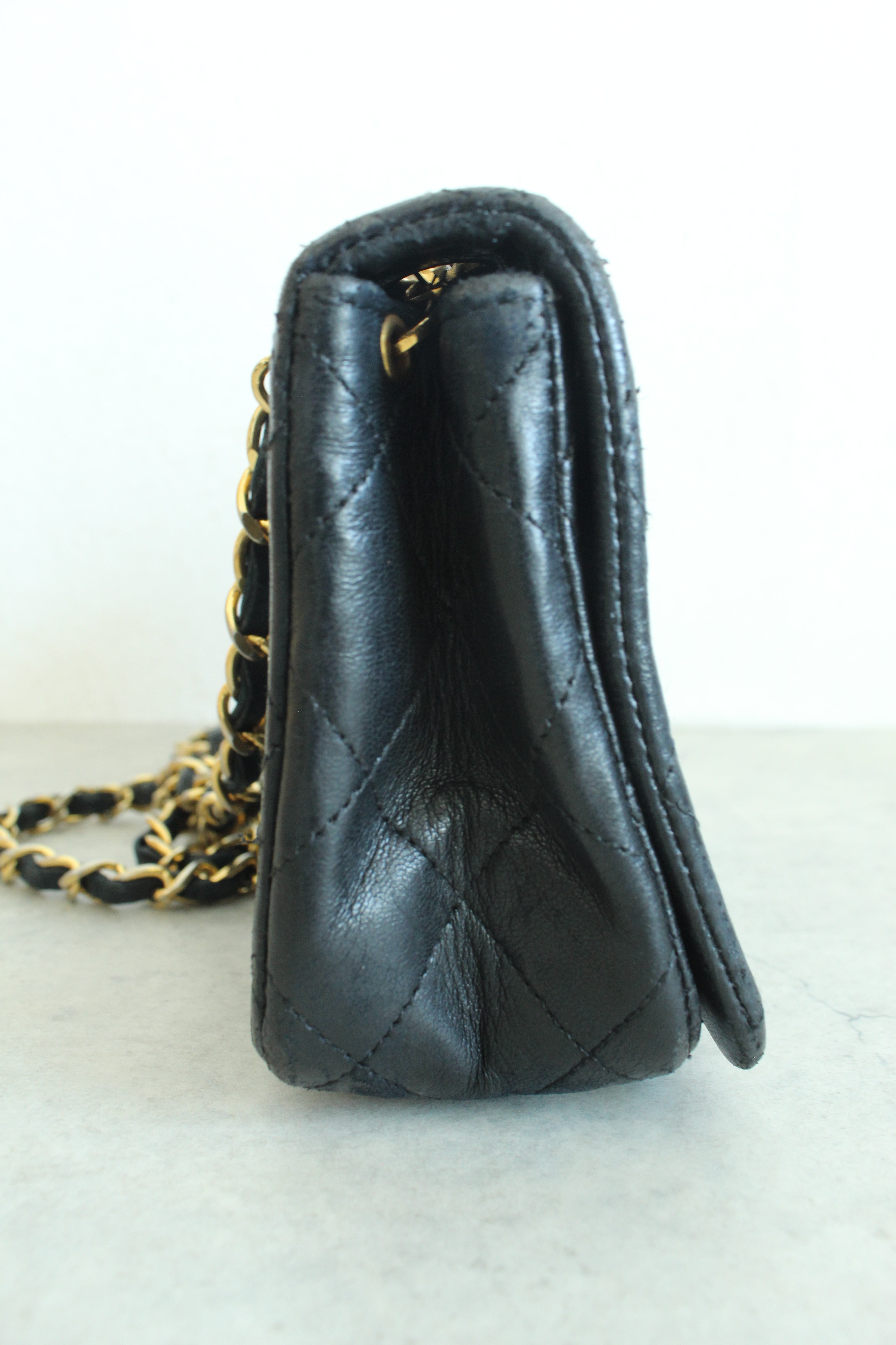 1989-1991 Lambskin full flap twist lock 19cm