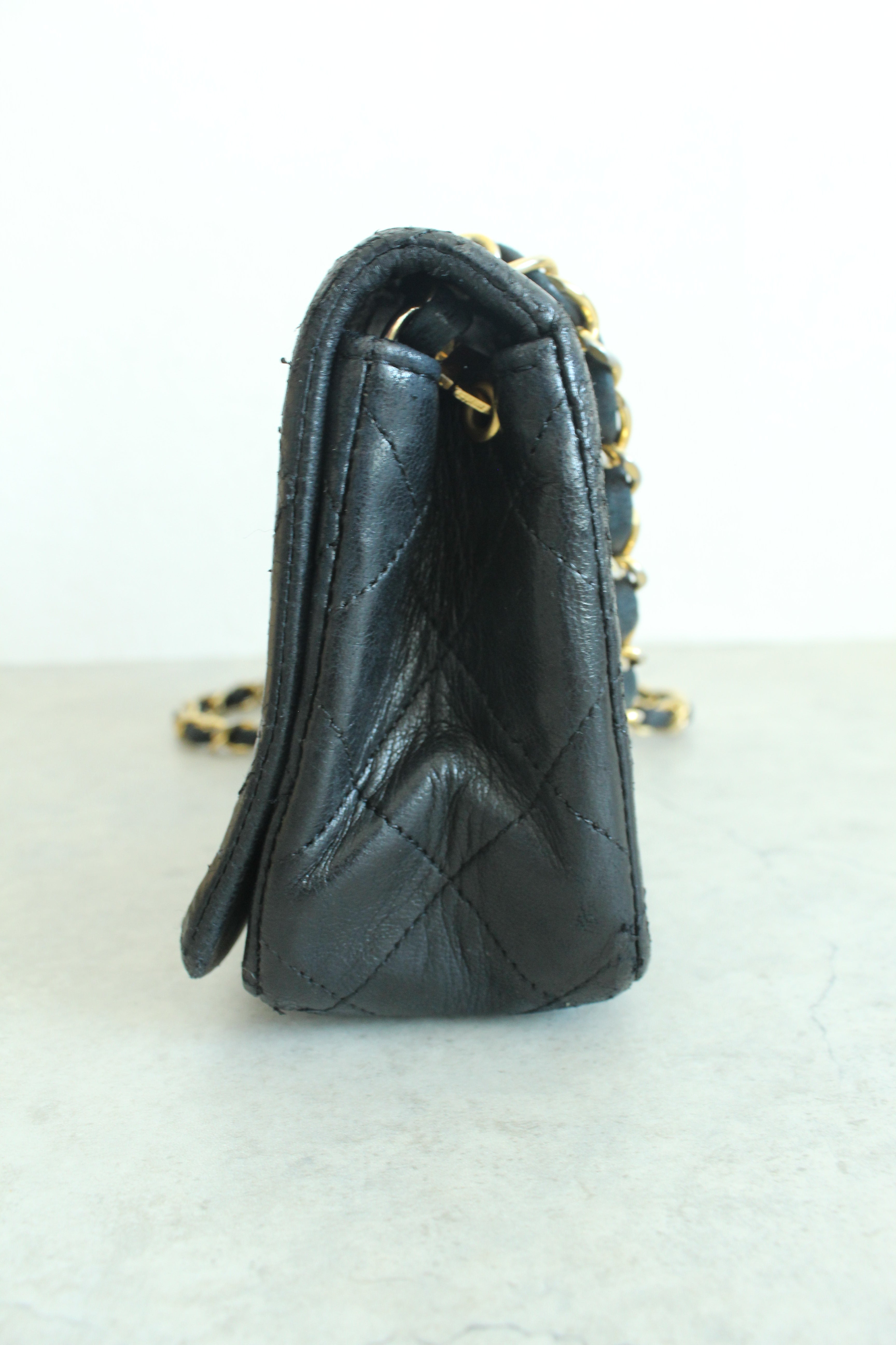 1989-1991 Lambskin full flap twist lock 19cm