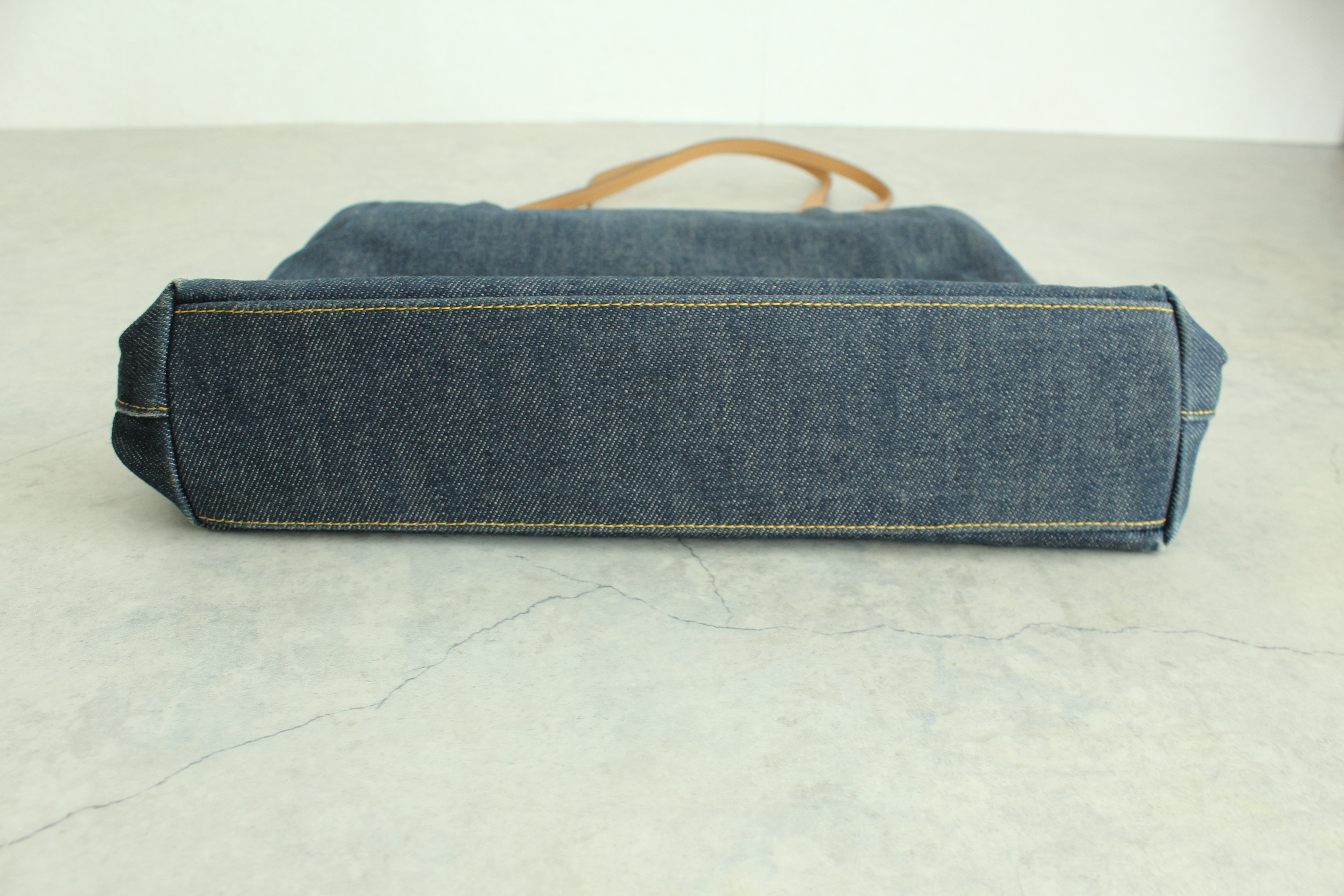Malice Pearl Denim Tote Bag in Indigo