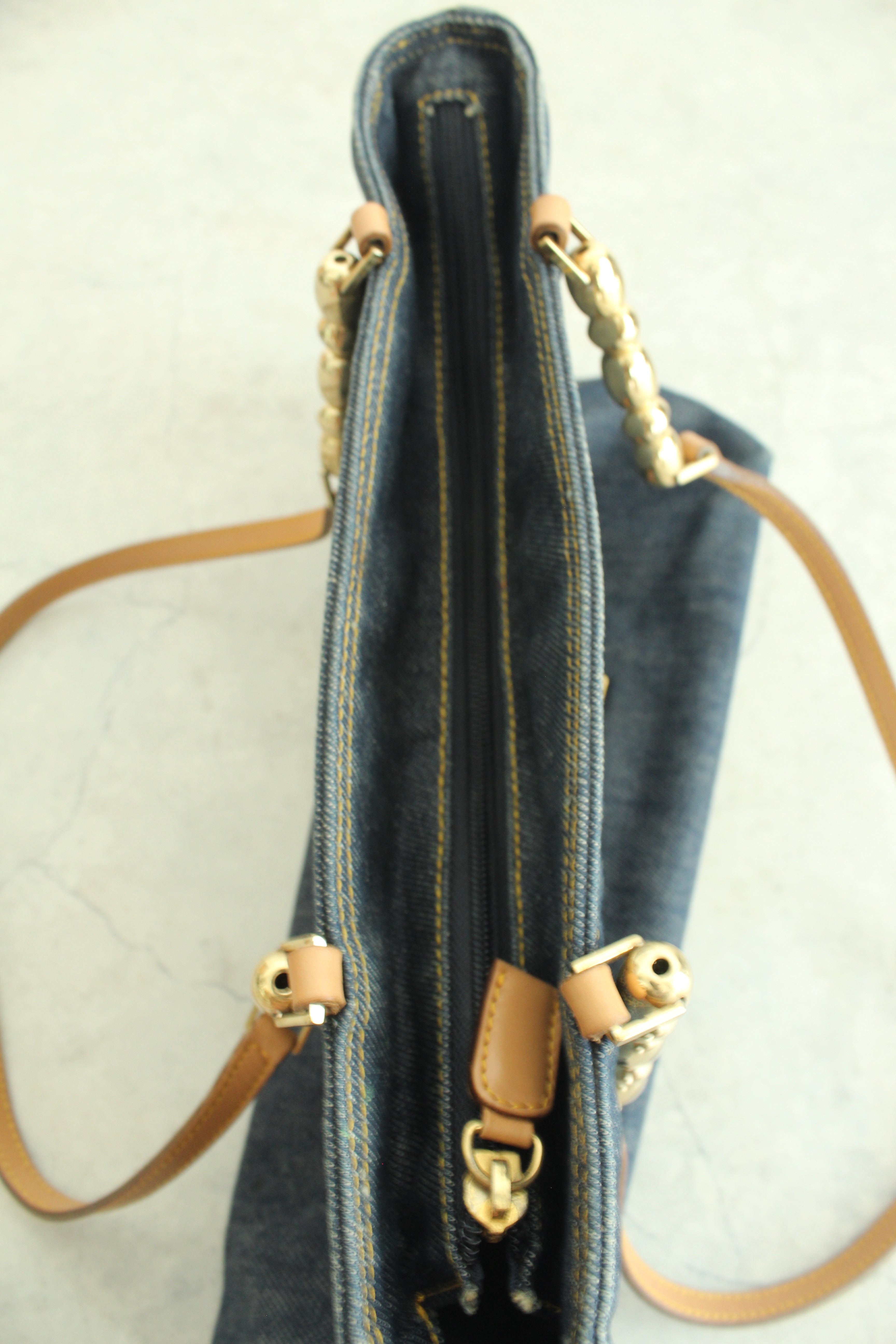 Malice Pearl Denim Tote Bag in Indigo