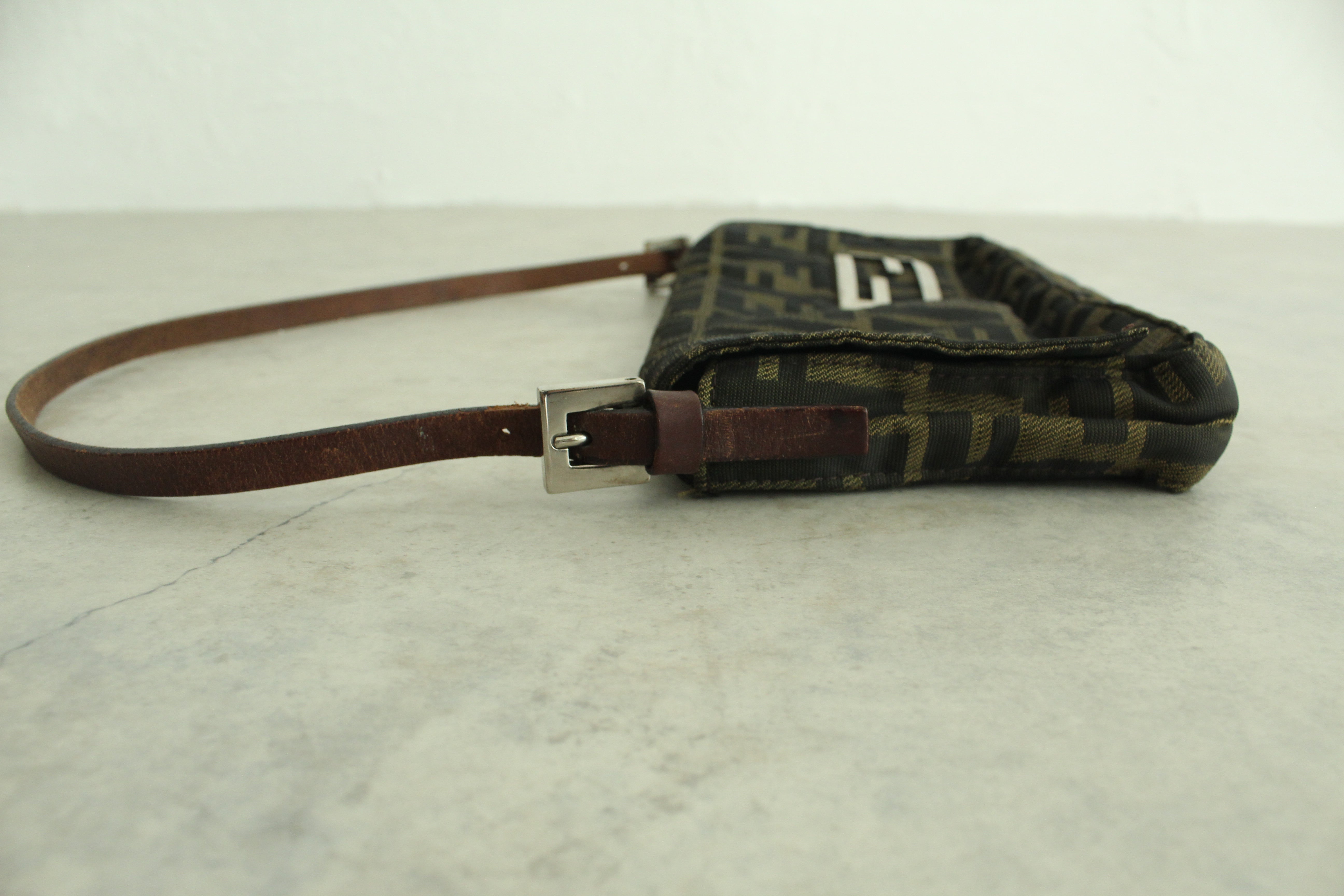 Small zucca baguette handbag