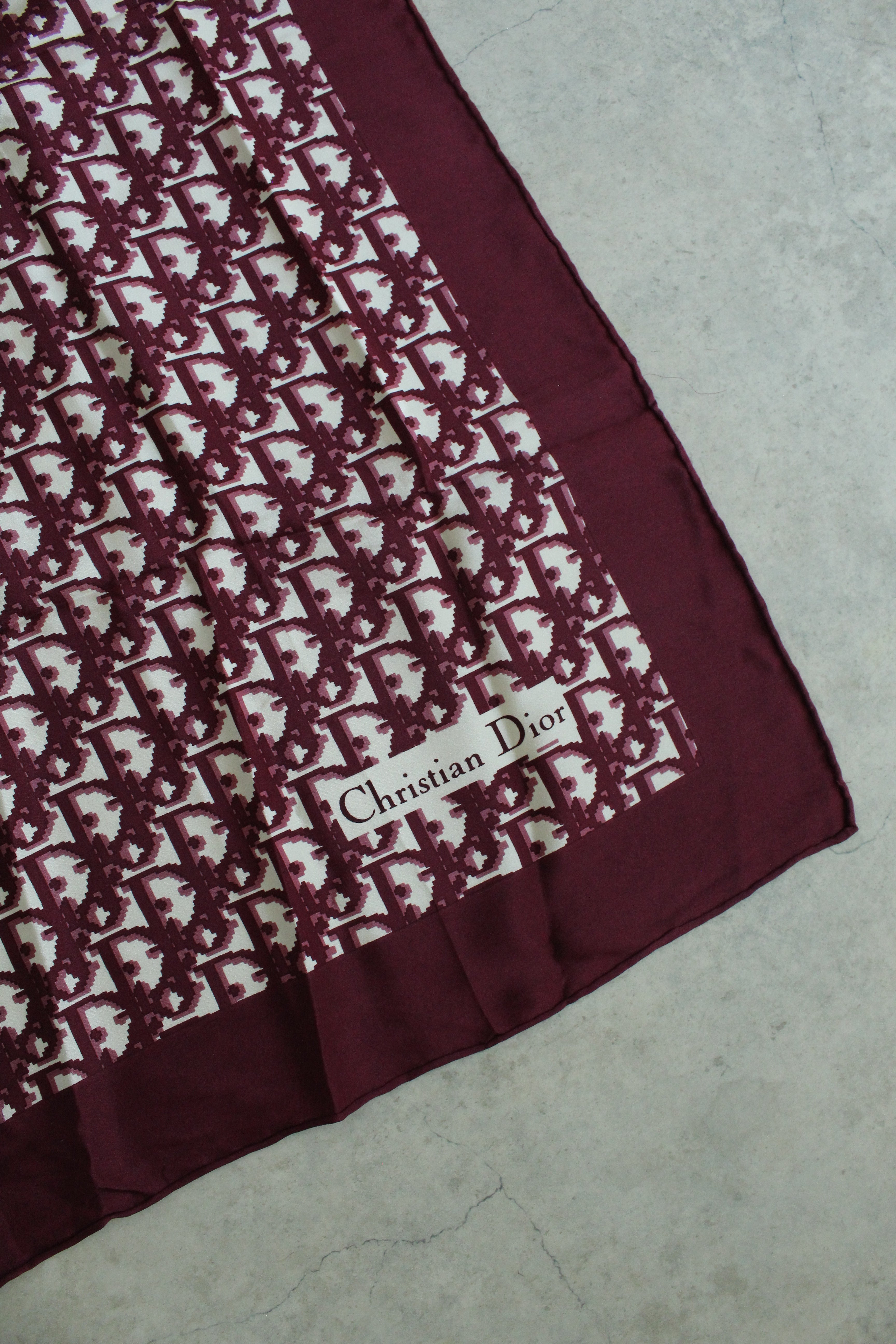 Silk Oblique scarf in burgundy red