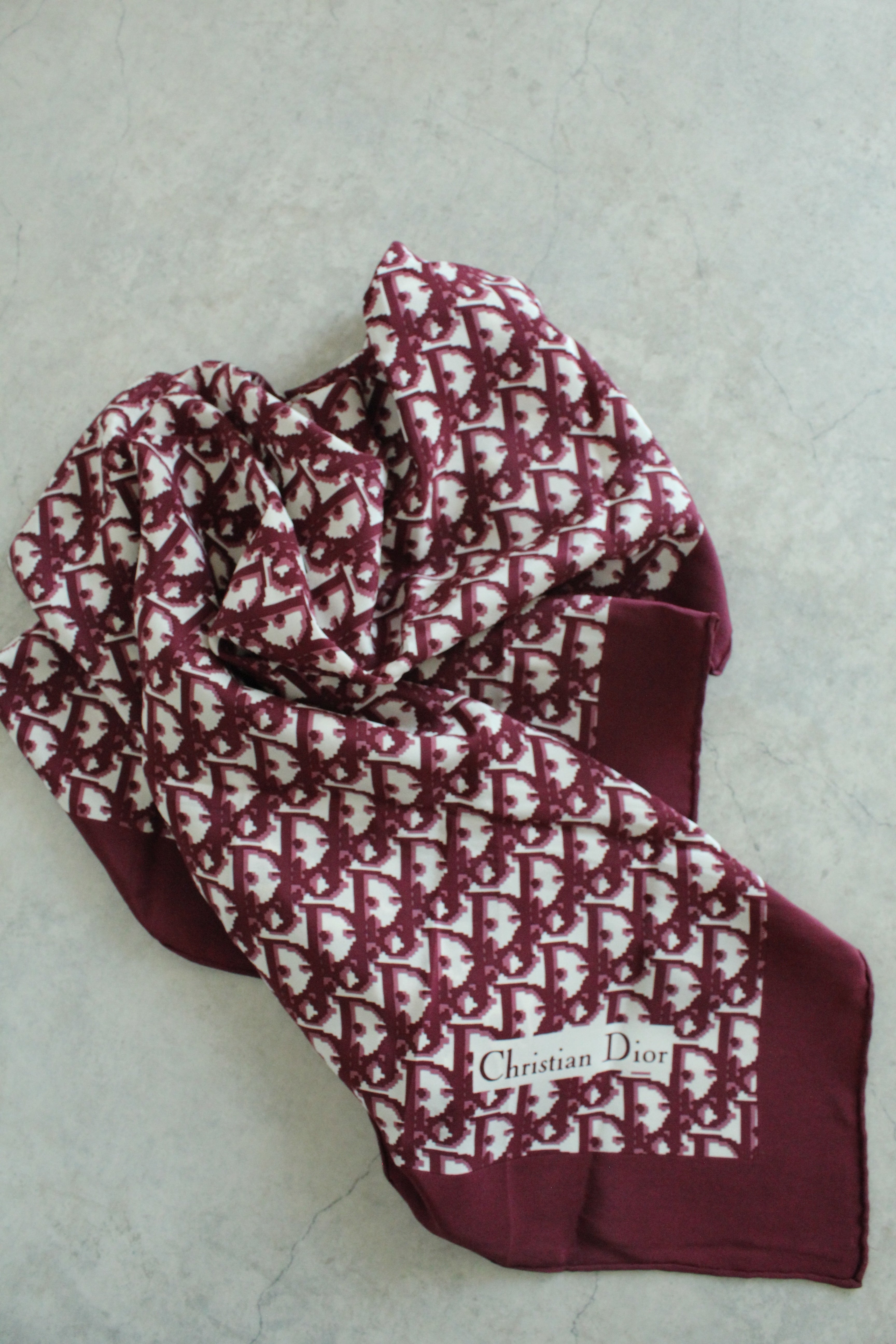 Silk Oblique scarf in burgundy red