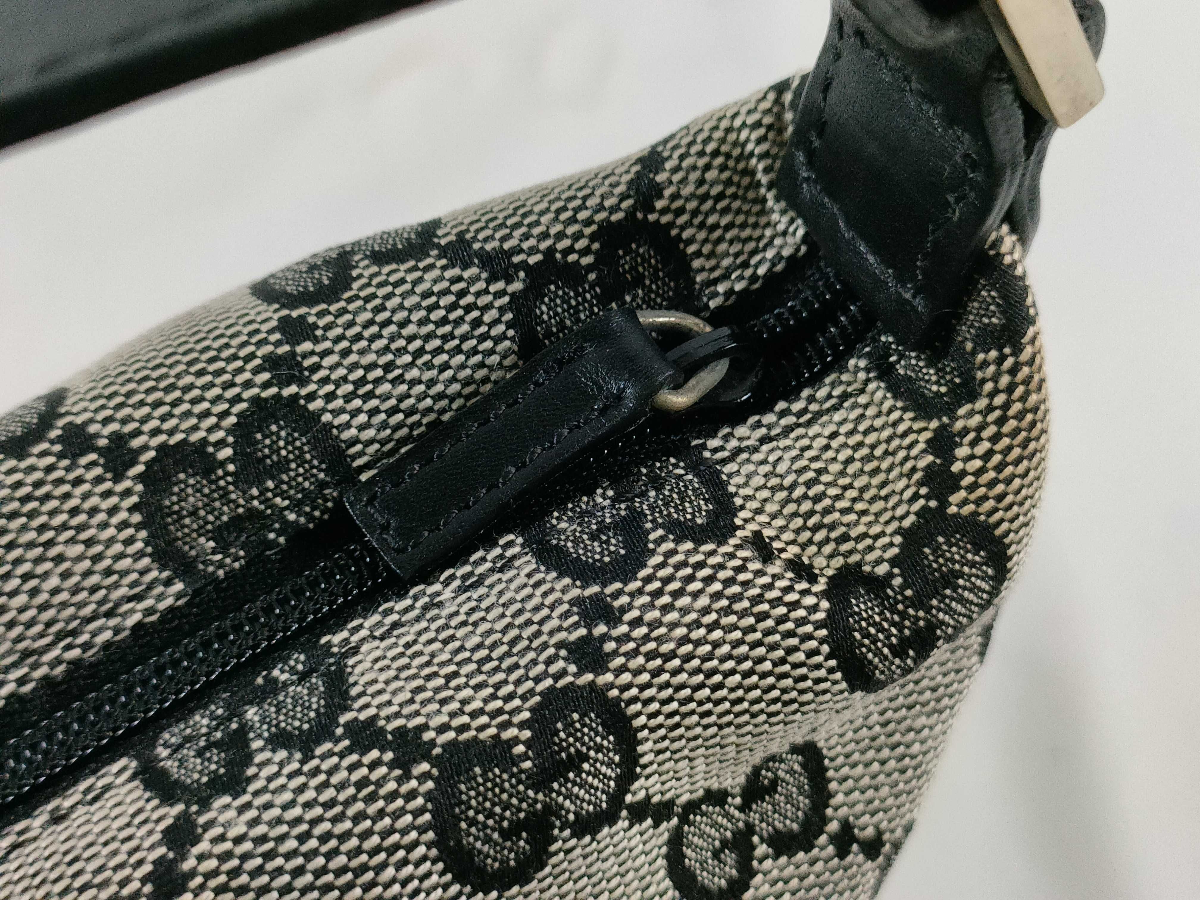 GG Canvas Mini Hobo Bag — Black × Grey