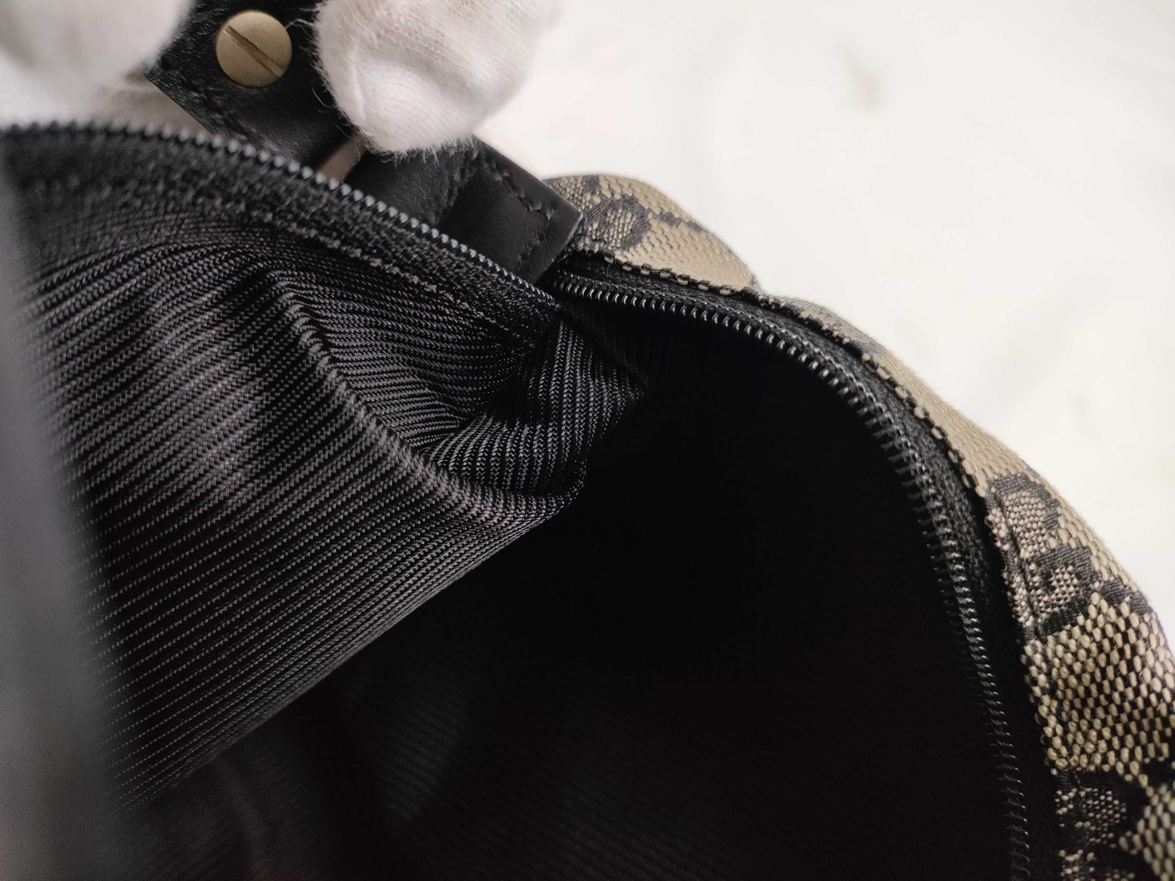 GG Canvas Mini Hobo Bag — Black × Grey