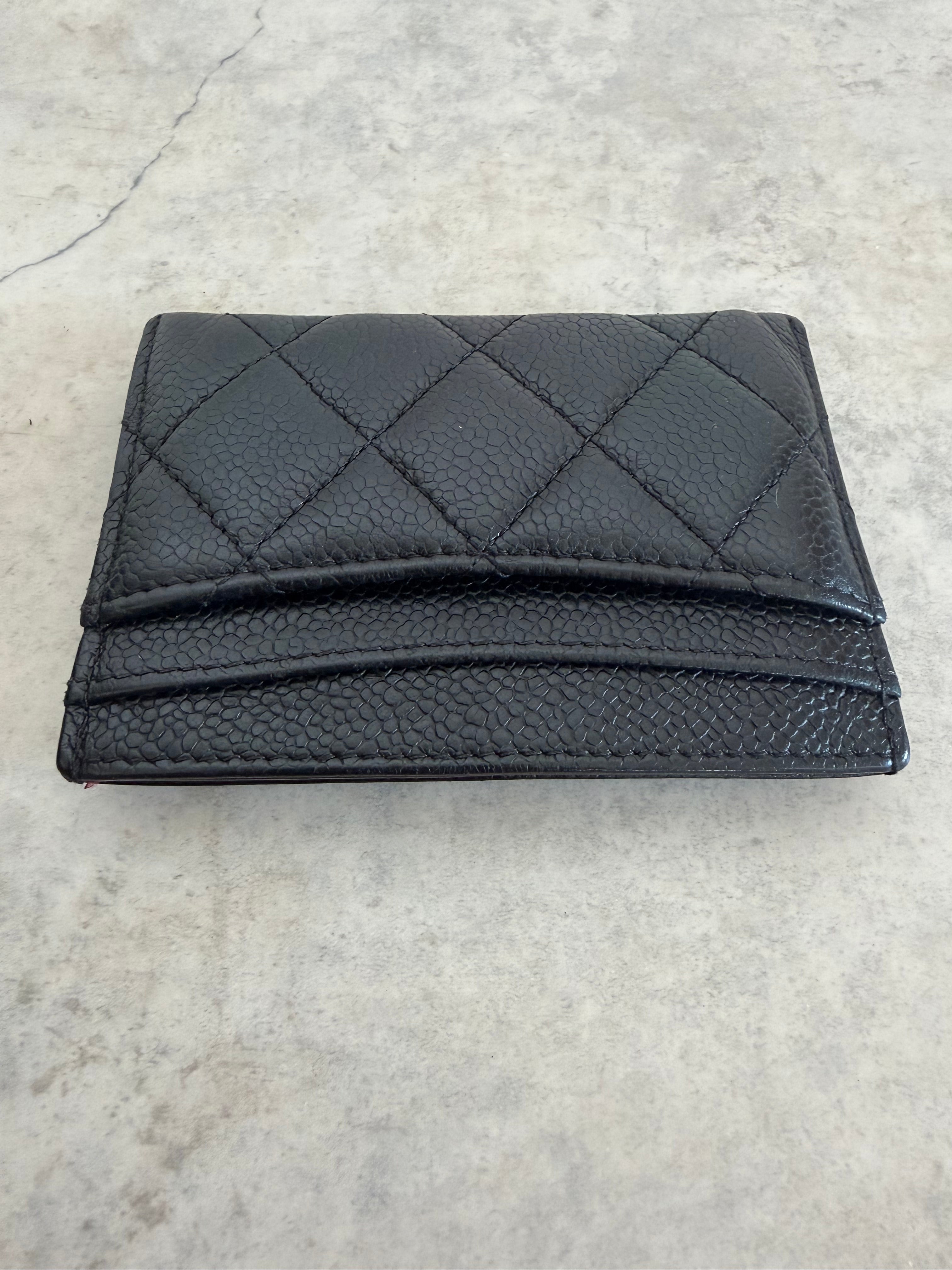 Classic Quilted Caviar Leather Card Holder Black Gold CC