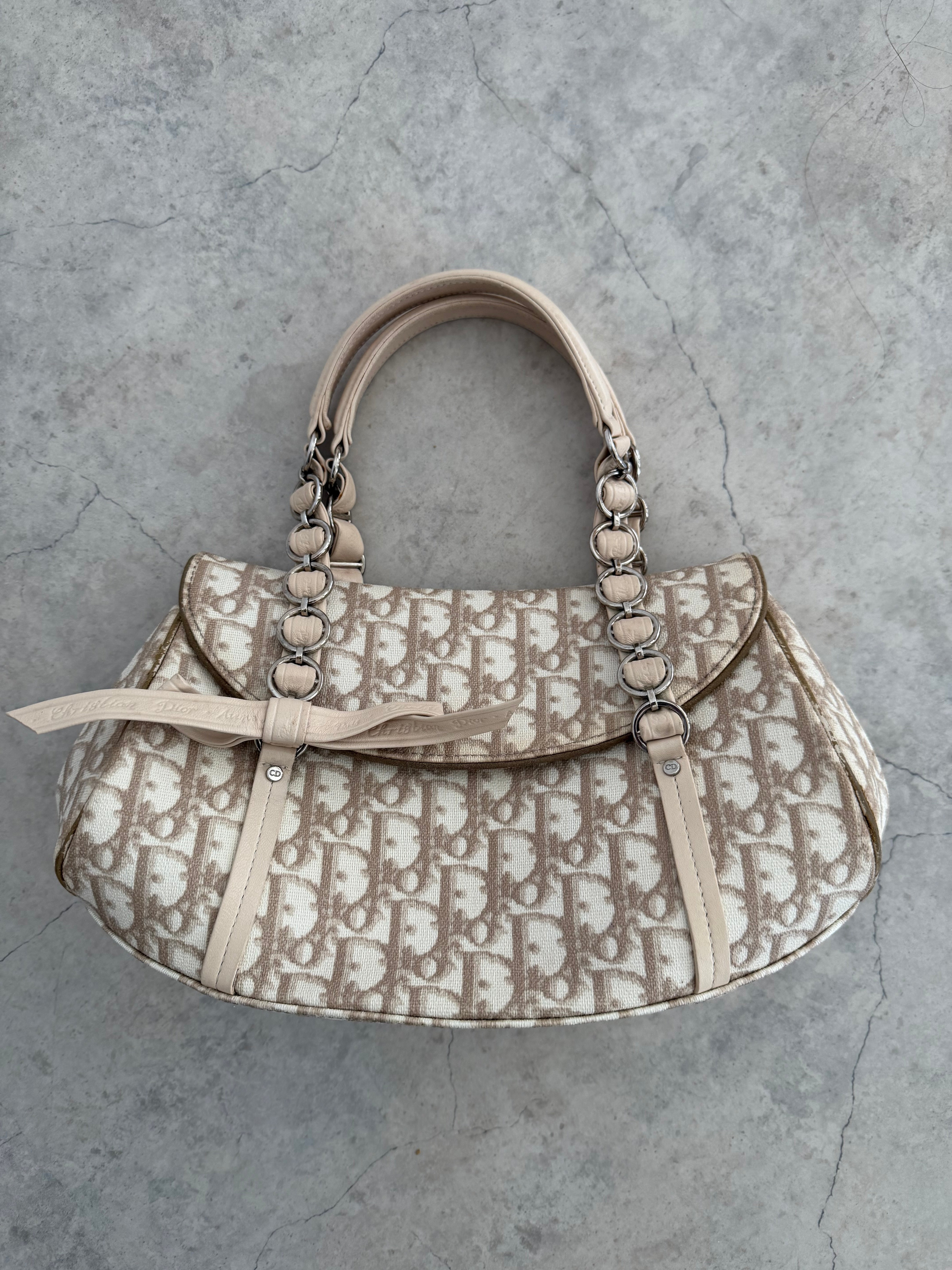 Romantique Trotter Canvas Handbag Beige Y2K