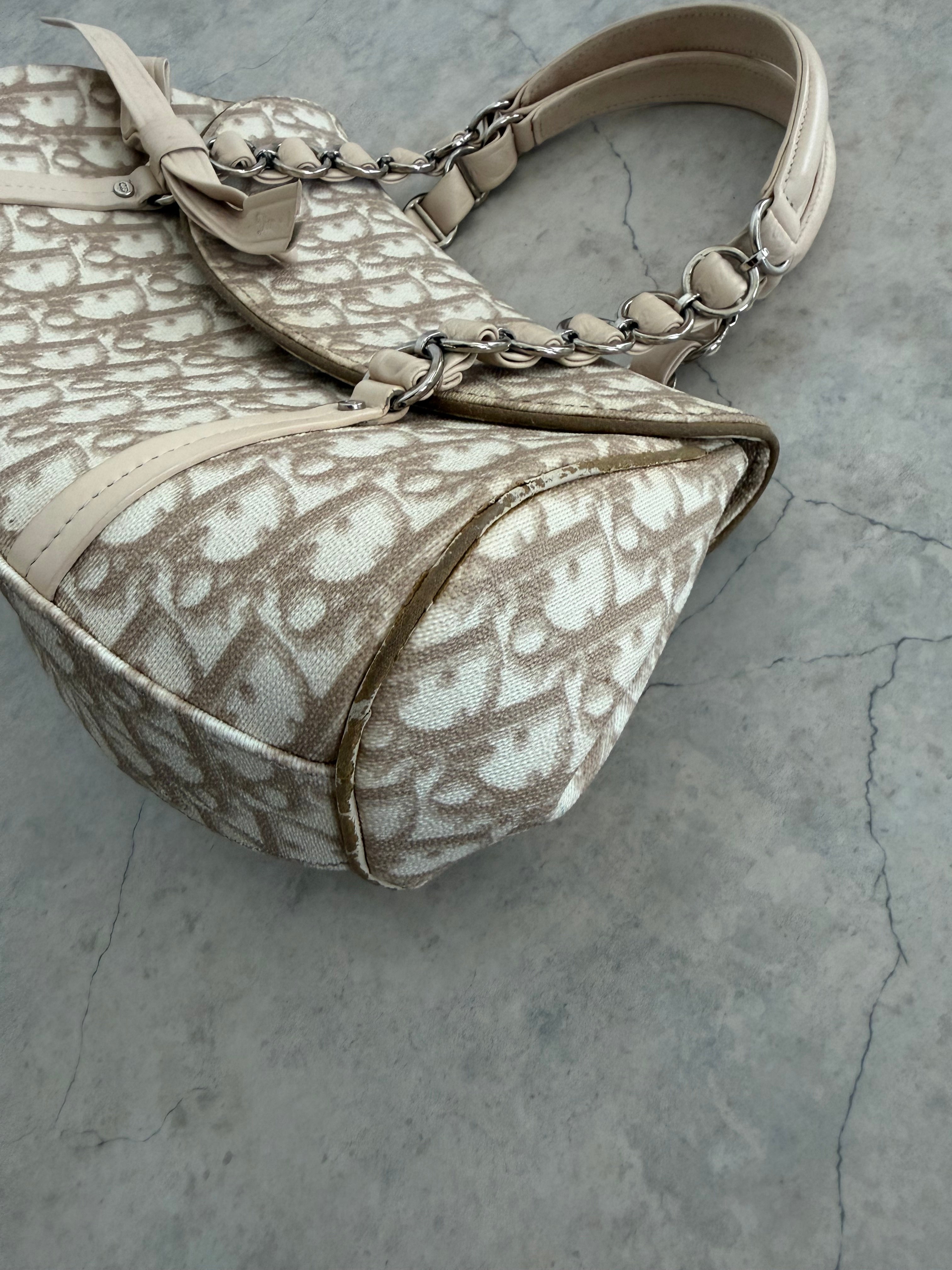 Romantique Trotter Canvas Handbag Beige Y2K