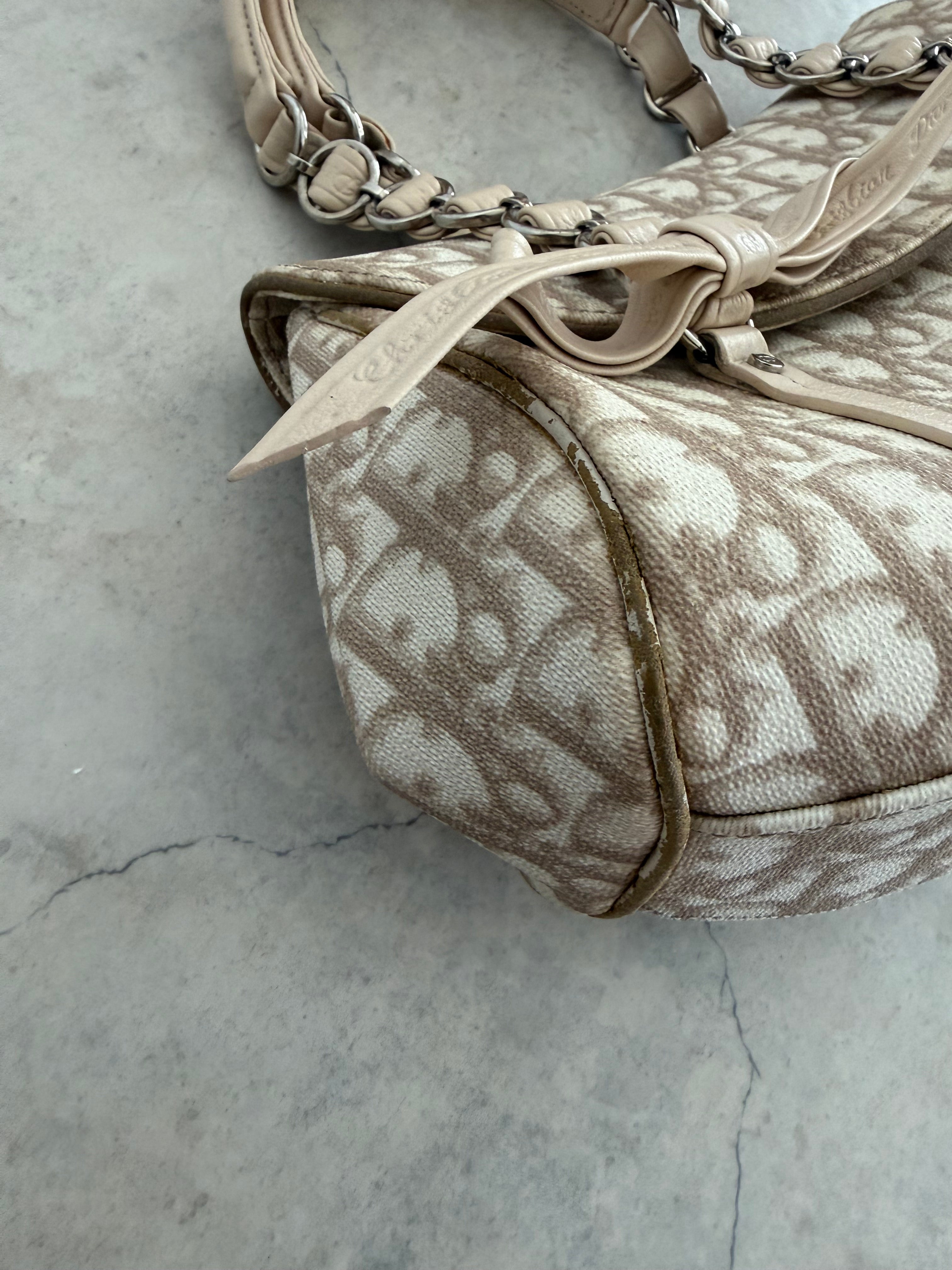Romantique Trotter Canvas Handbag Beige Y2K