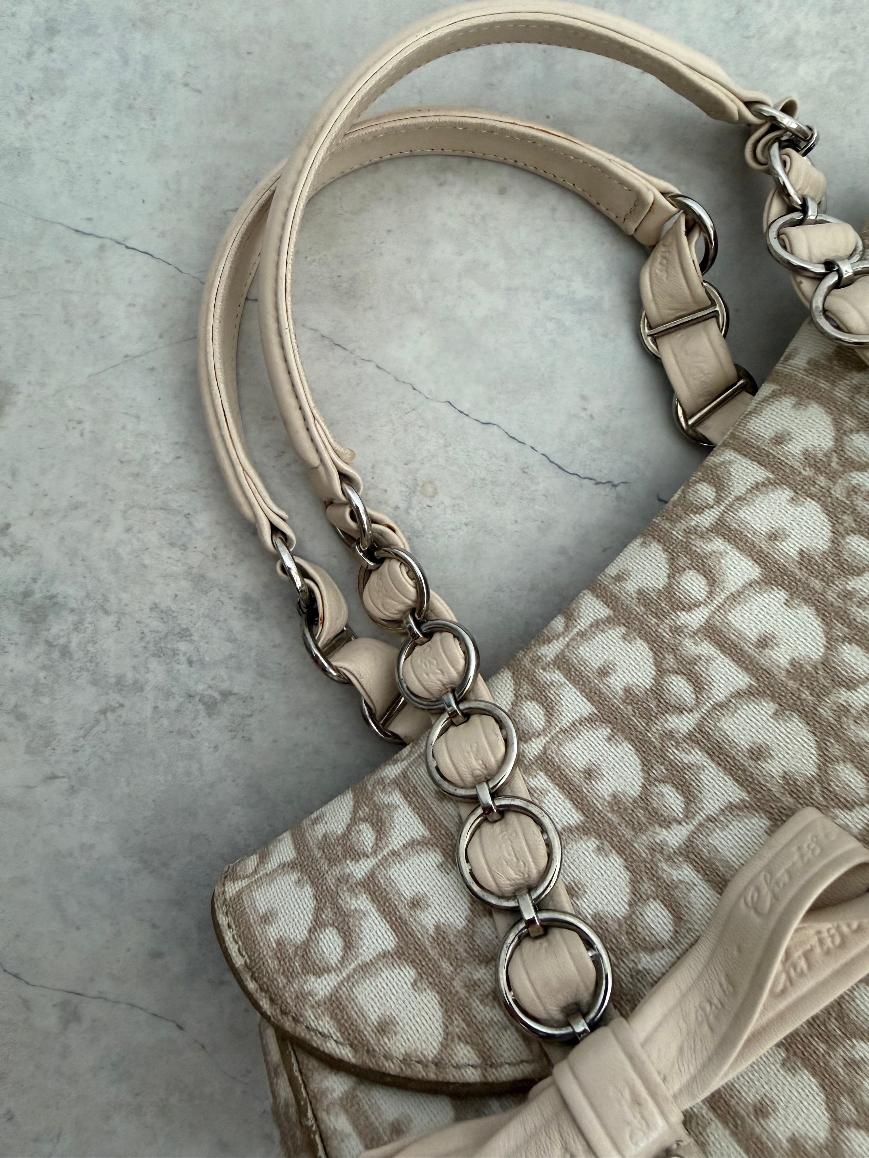 Romantique Trotter Canvas Handbag Beige Y2K