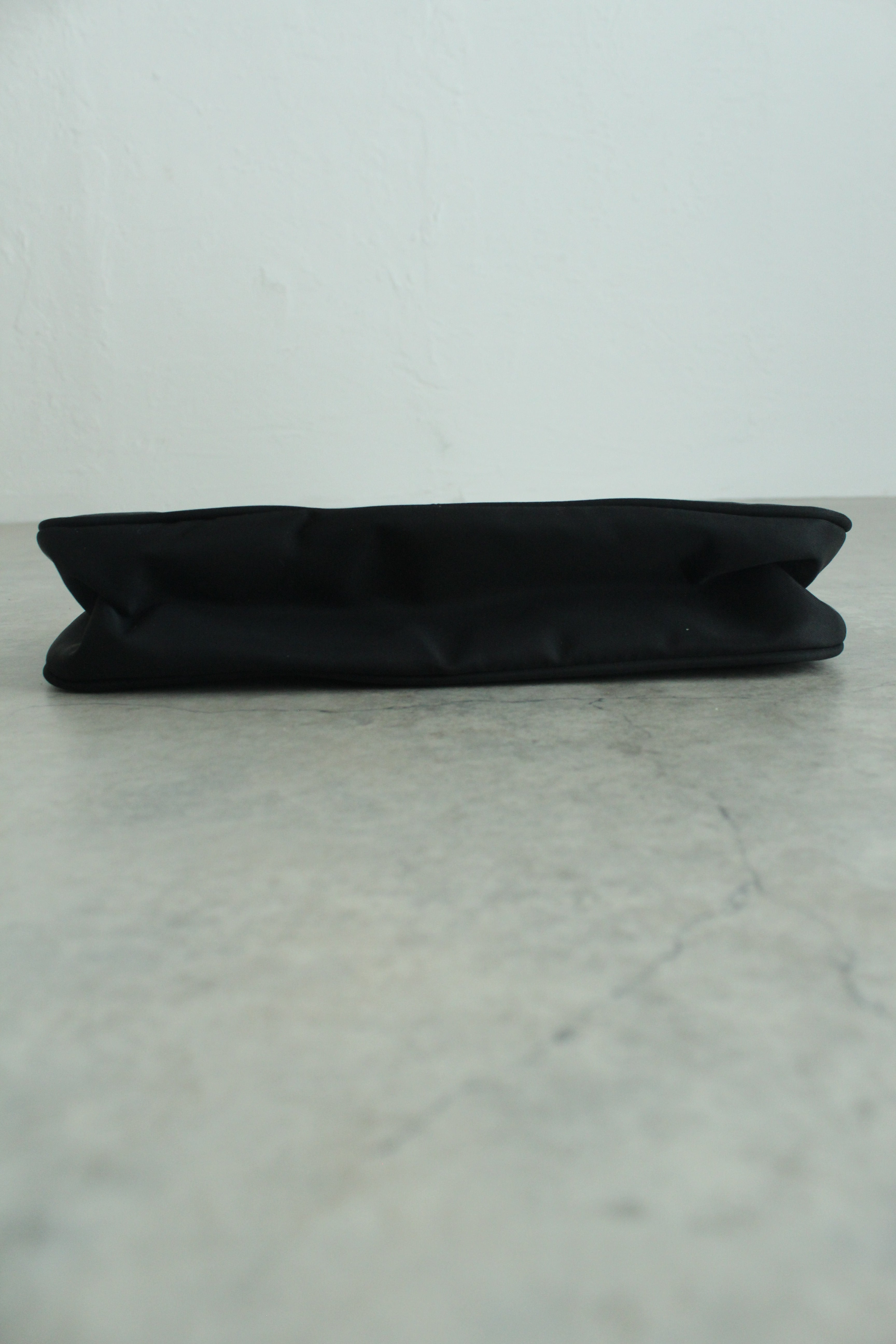 Nylon accessory pouch bag in black