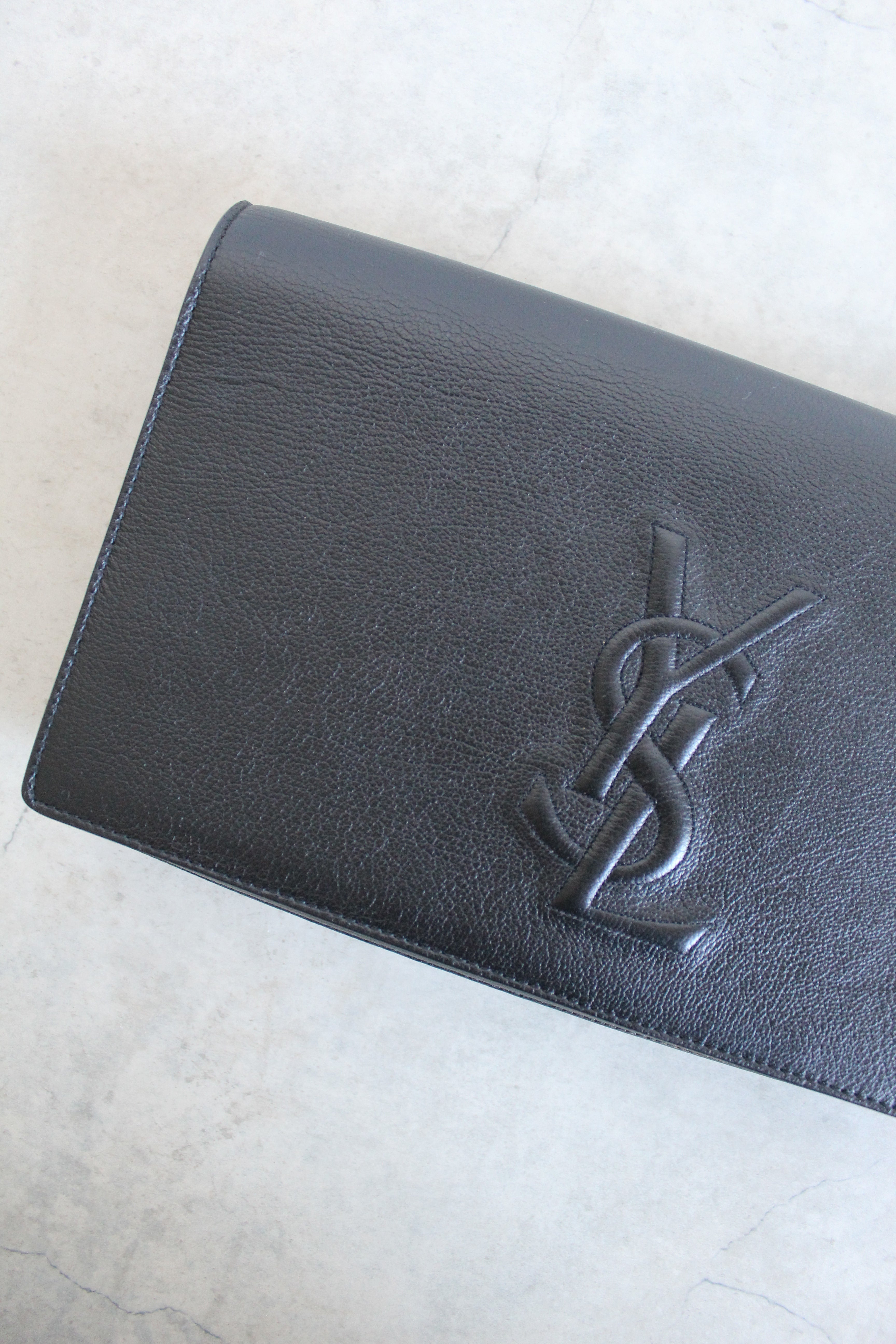 Belle de Jour clutch in Black